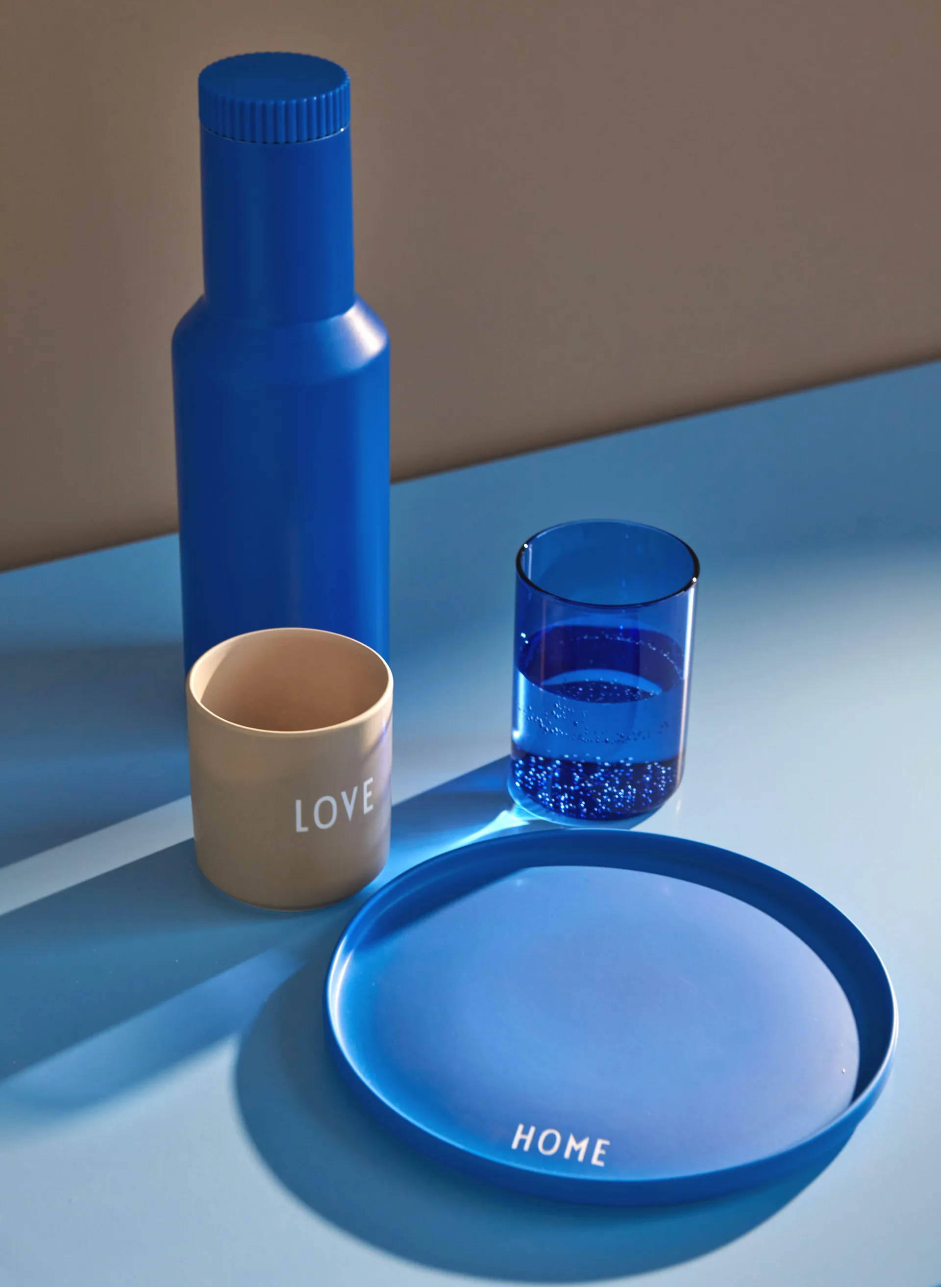 Piatto Favourite Design Letters Ø 22 cm, Blu cobalto Design Letters