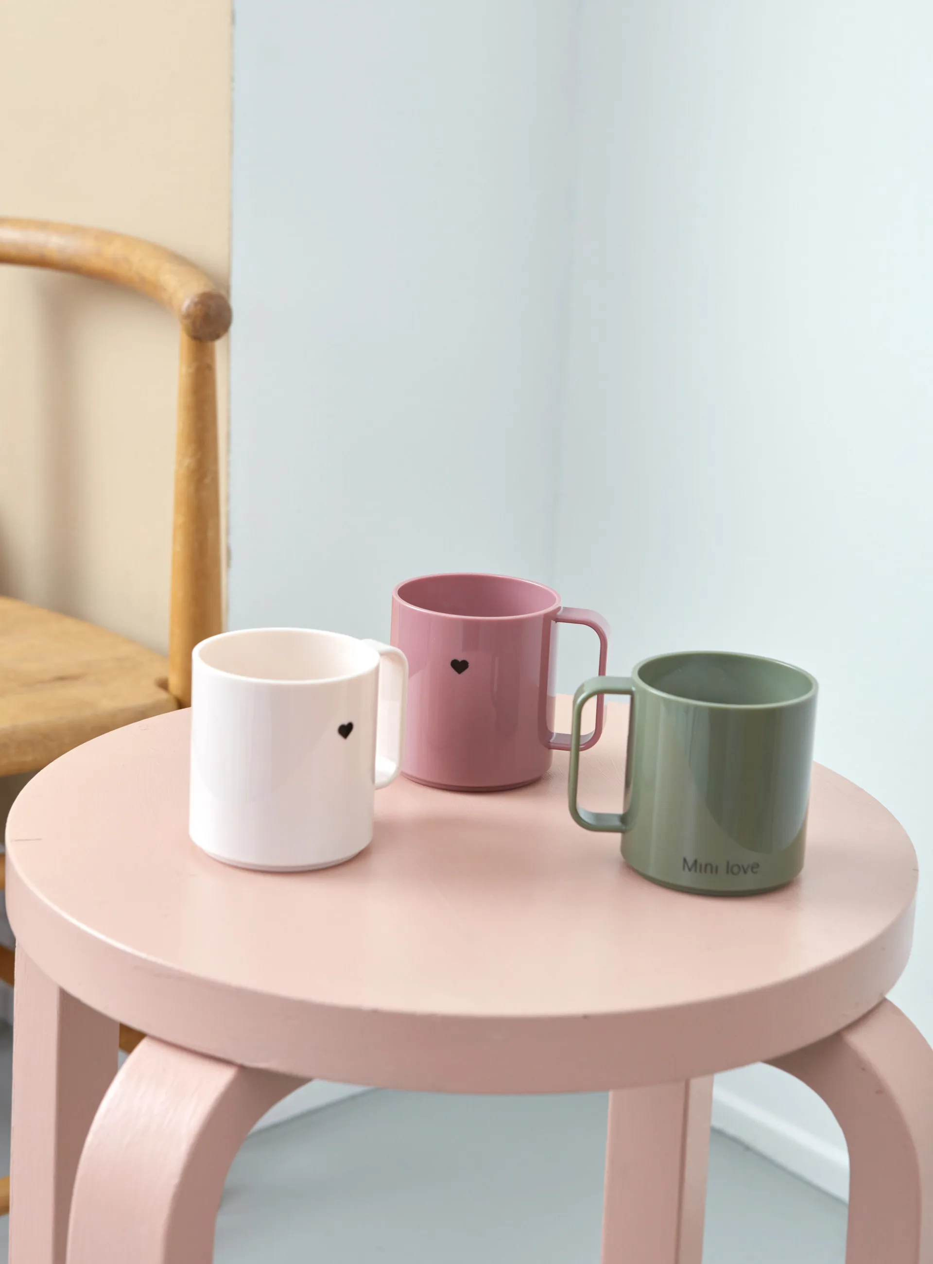 Tazza Mini Love con manico Design Letters, Bianco Design Letters