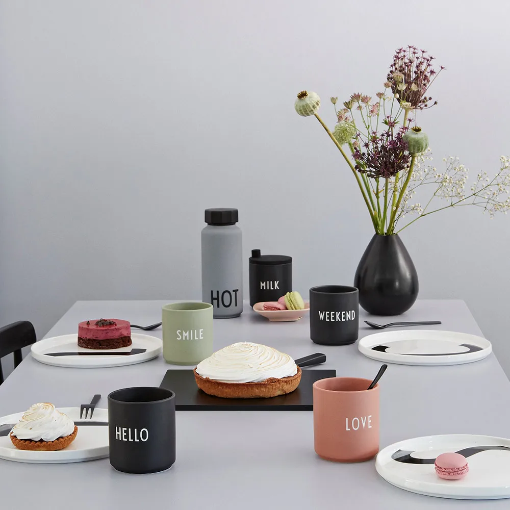 Tazza preferita Design Letters 25 cl, Hello-black Design Letters
