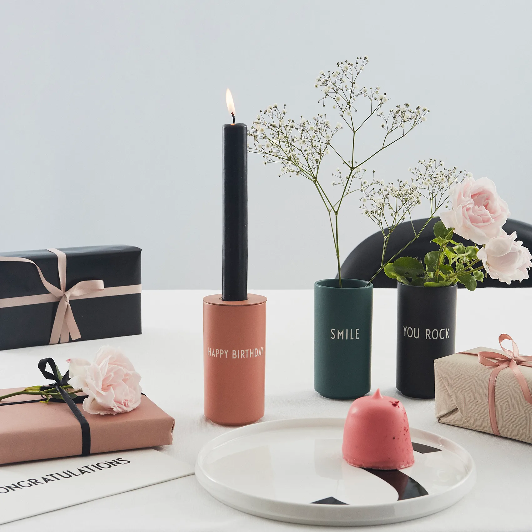 Vaso Favourite Design Letters, Smile Design Letters