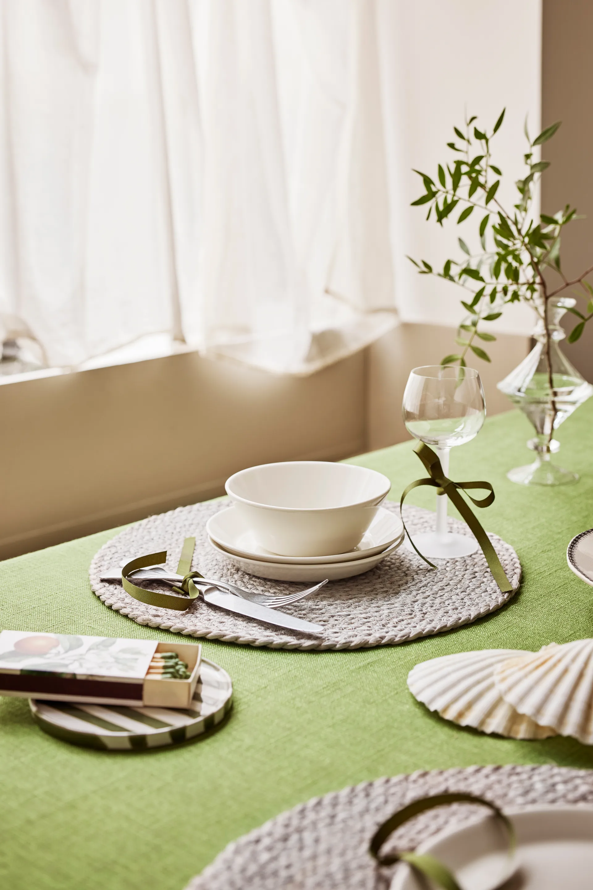 Tovaglietta Elin Ø38 cm, Silver grey Dixie