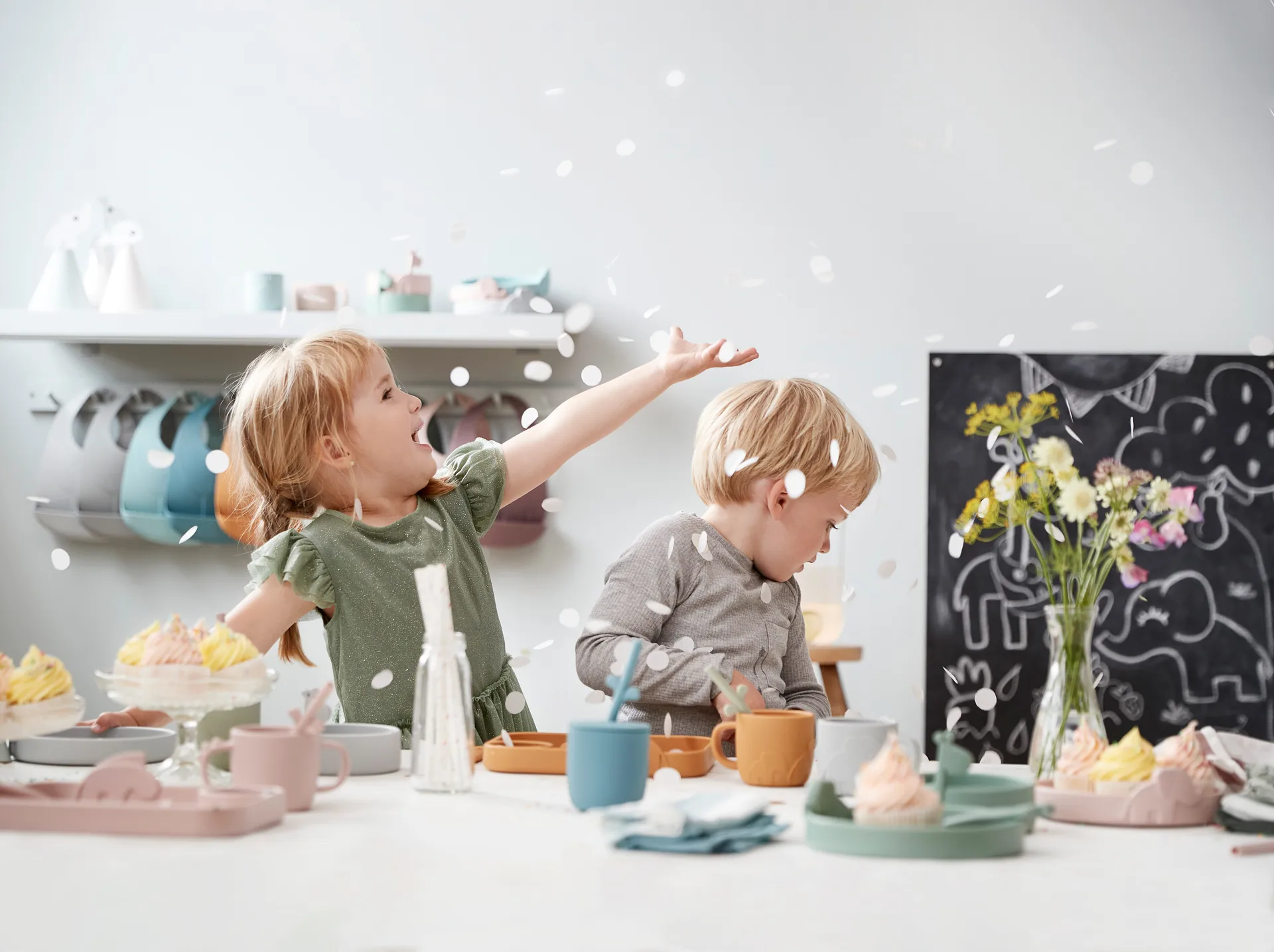 Tazza con beccuccio Croco peekaboo 17 cl, Polvere Done by deer