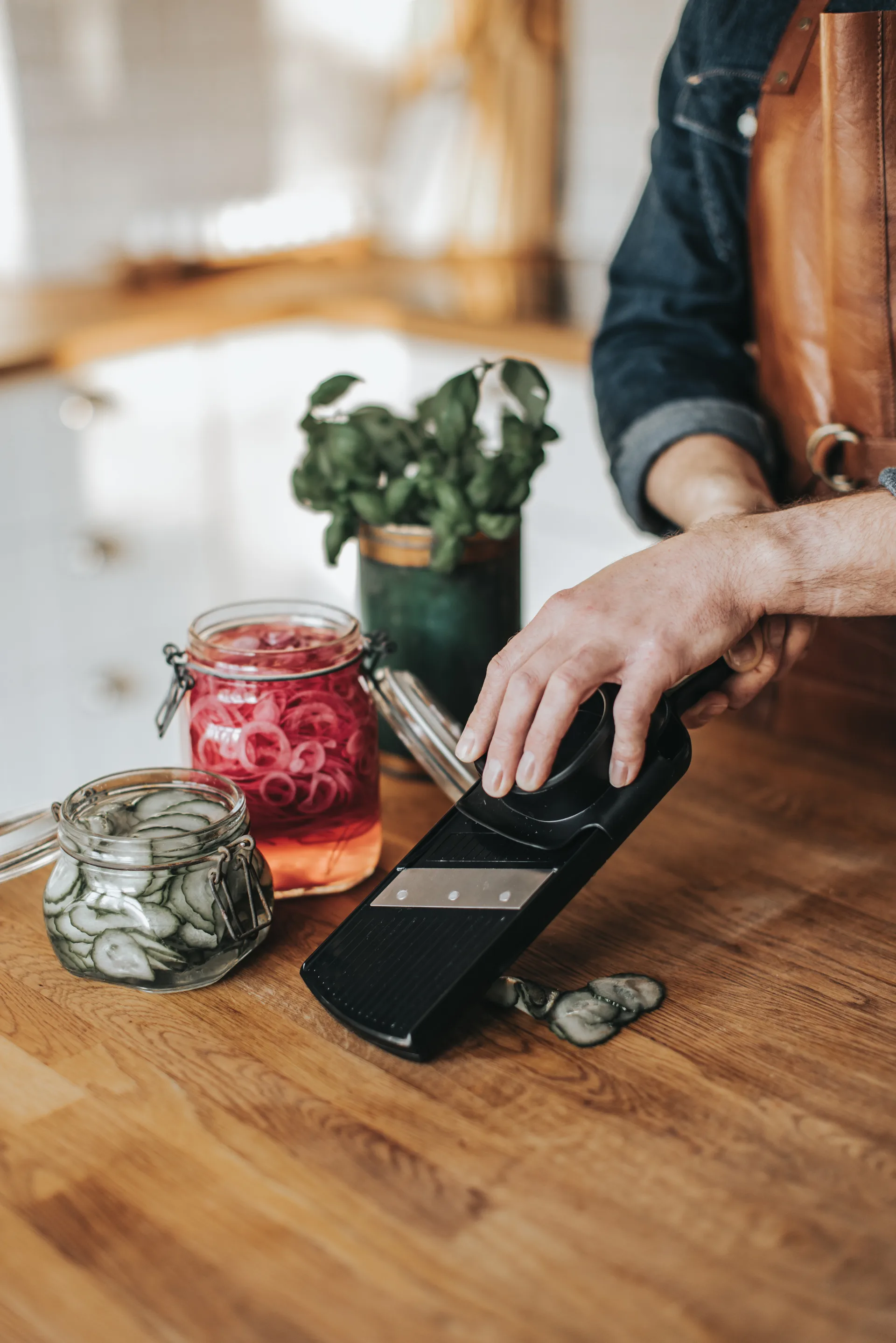 Affettaverdure a mandolina Mona, 32,6x9,9 cm Dorre