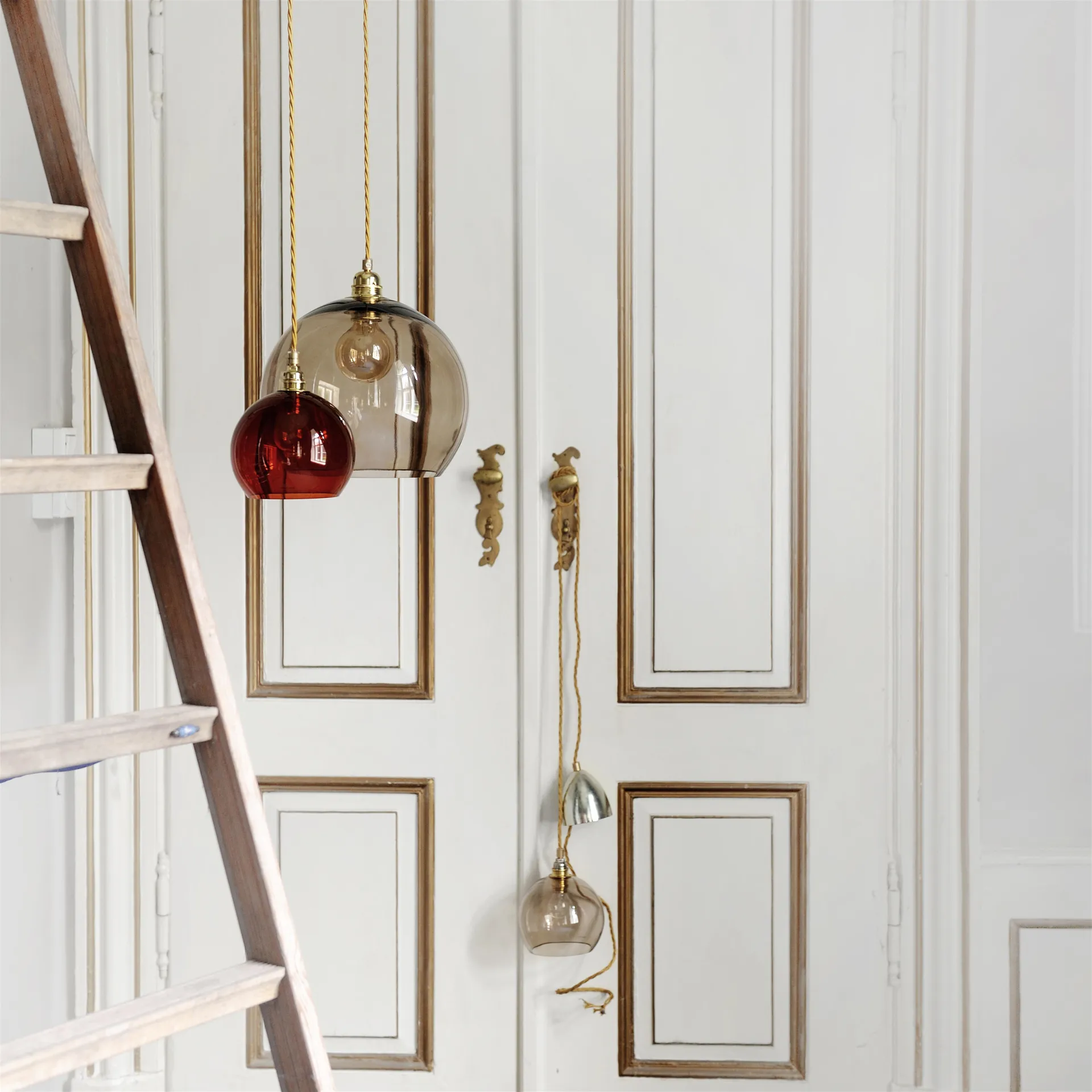 Lampada a sospensione Rowan M, Ø 22 cm, chestnut brown EBB & FLOW