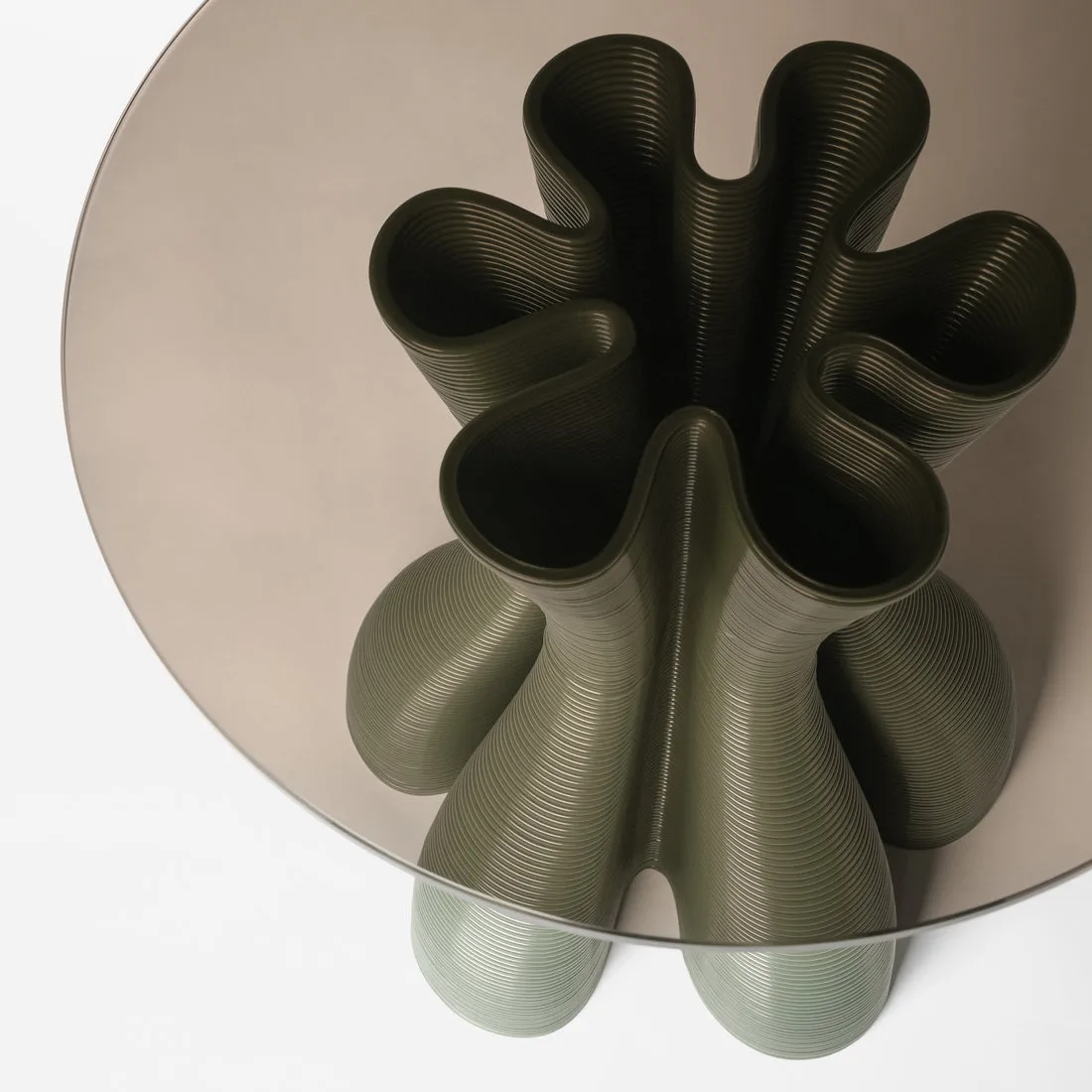 Tavolino Anemone Ø50 cm, Olive Ekbacken Studios
