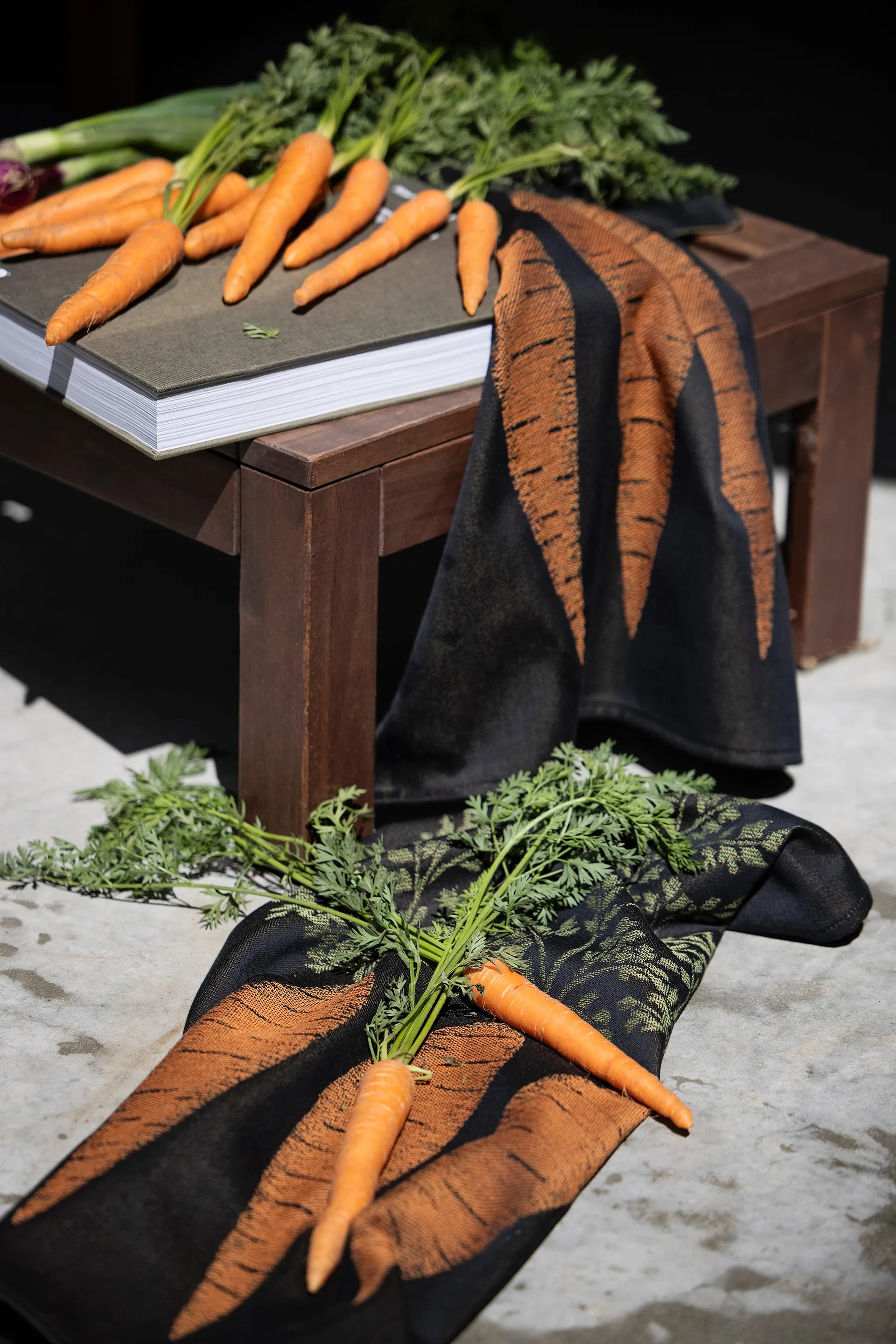 Asciugamano da cucina Carota 48x70 cm, Nero-arancione Ekelund Linneväveri