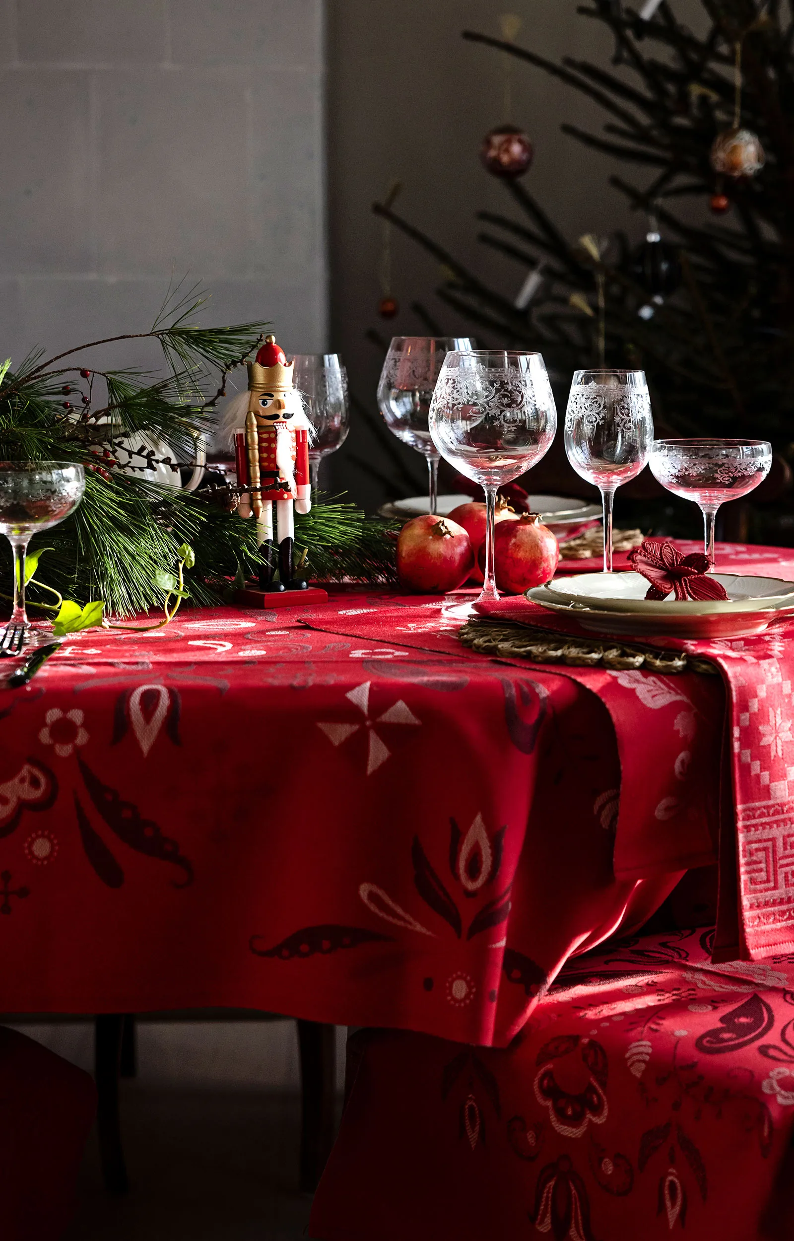 Tovaglia Torplyckan 145x250 cm, Rosso Ekelund Linneväveri