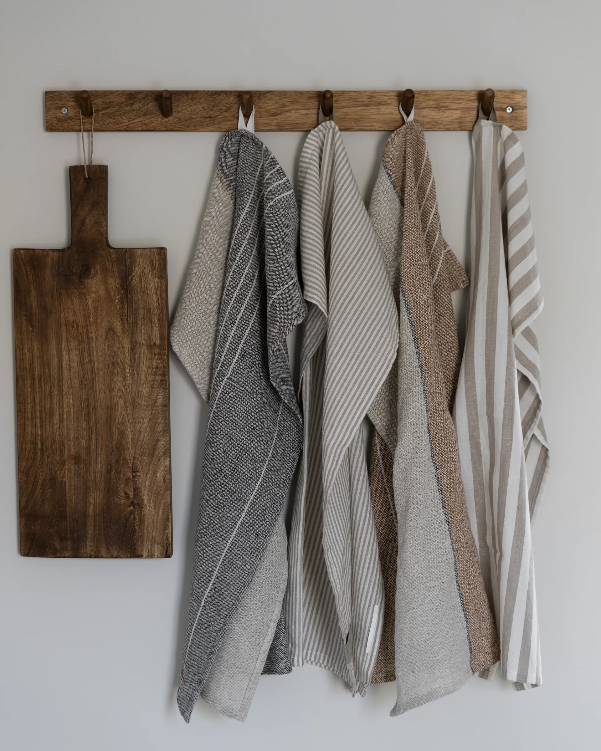 Asciugamano da cucina a righe larghe Ernst 47x70 cm, Beige-bianco a righe ERNST