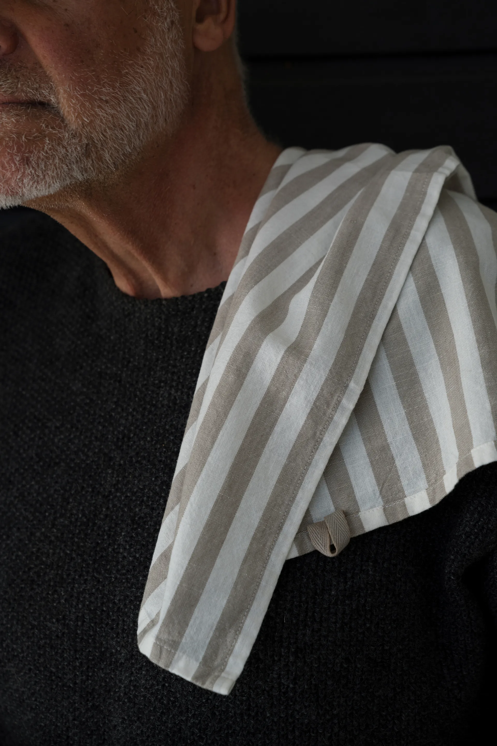 Asciugamano da cucina a righe larghe Ernst 47x70 cm, Beige-bianco a righe ERNST