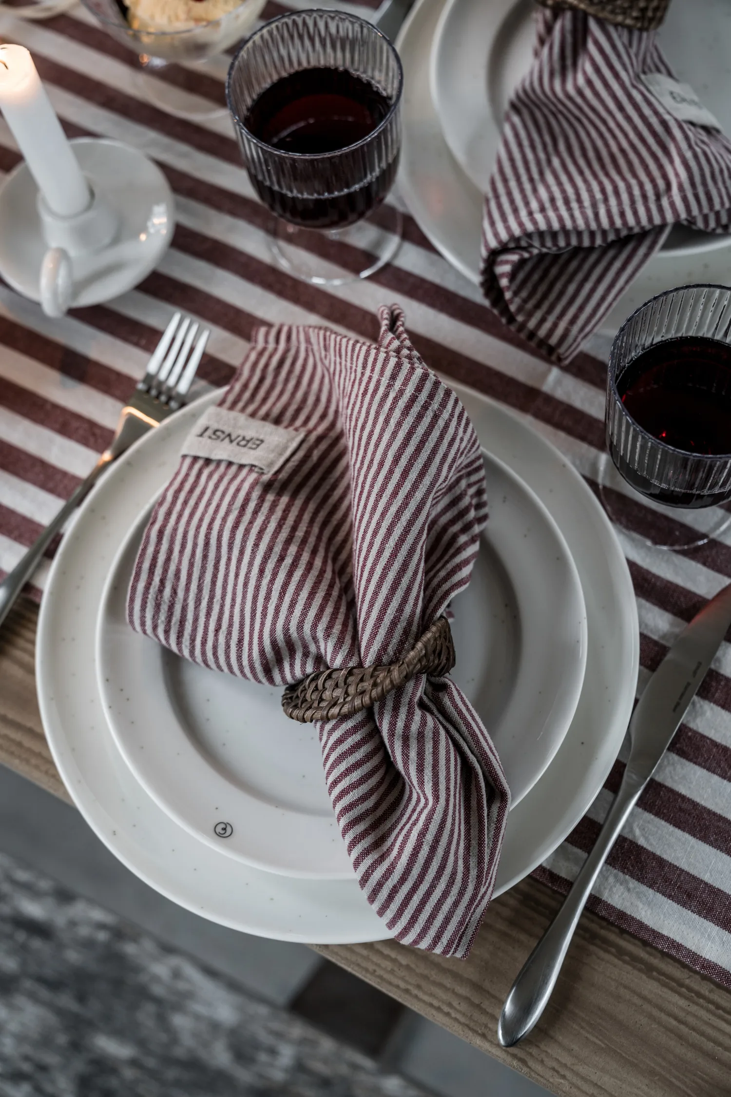 Asciugamano da cucina a righe sottili Ernst 47x70 cm, Rosso-beige ERNST
