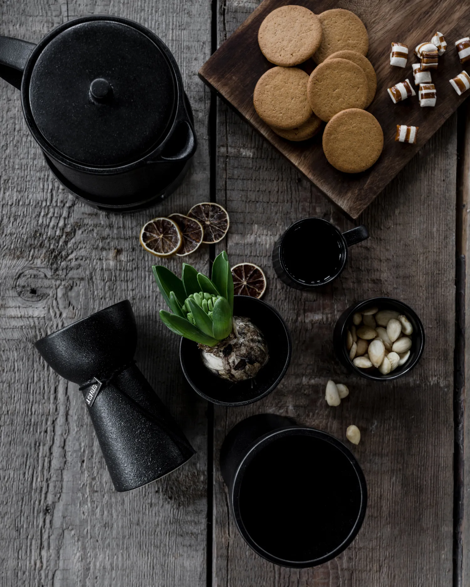 Brocca per glögg Ernst con scaldino, Nero ERNST