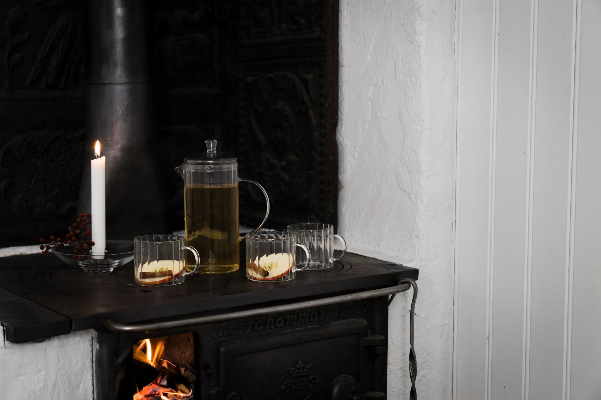 Caraffa in vetro scanalata Ernst 1 L, Trasparente ERNST