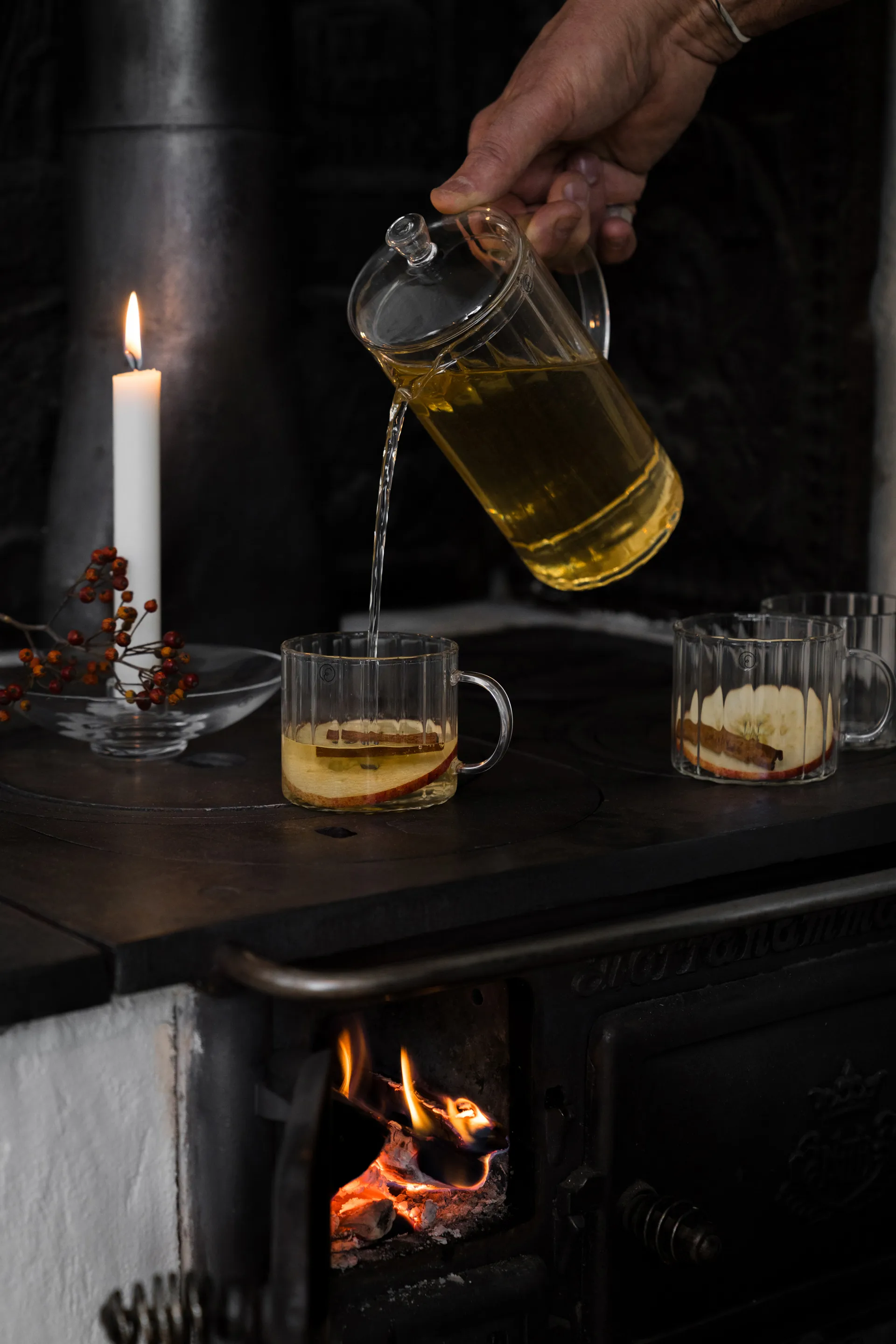 Caraffa in vetro scanalata Ernst 1 L, Trasparente ERNST