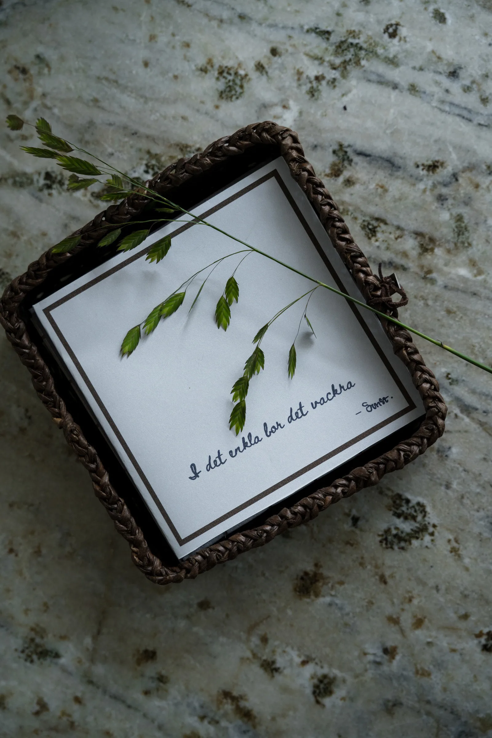 Tovagliolo Ernst con testo I det enkla confezione da 20, Grigio chiaro ERNST