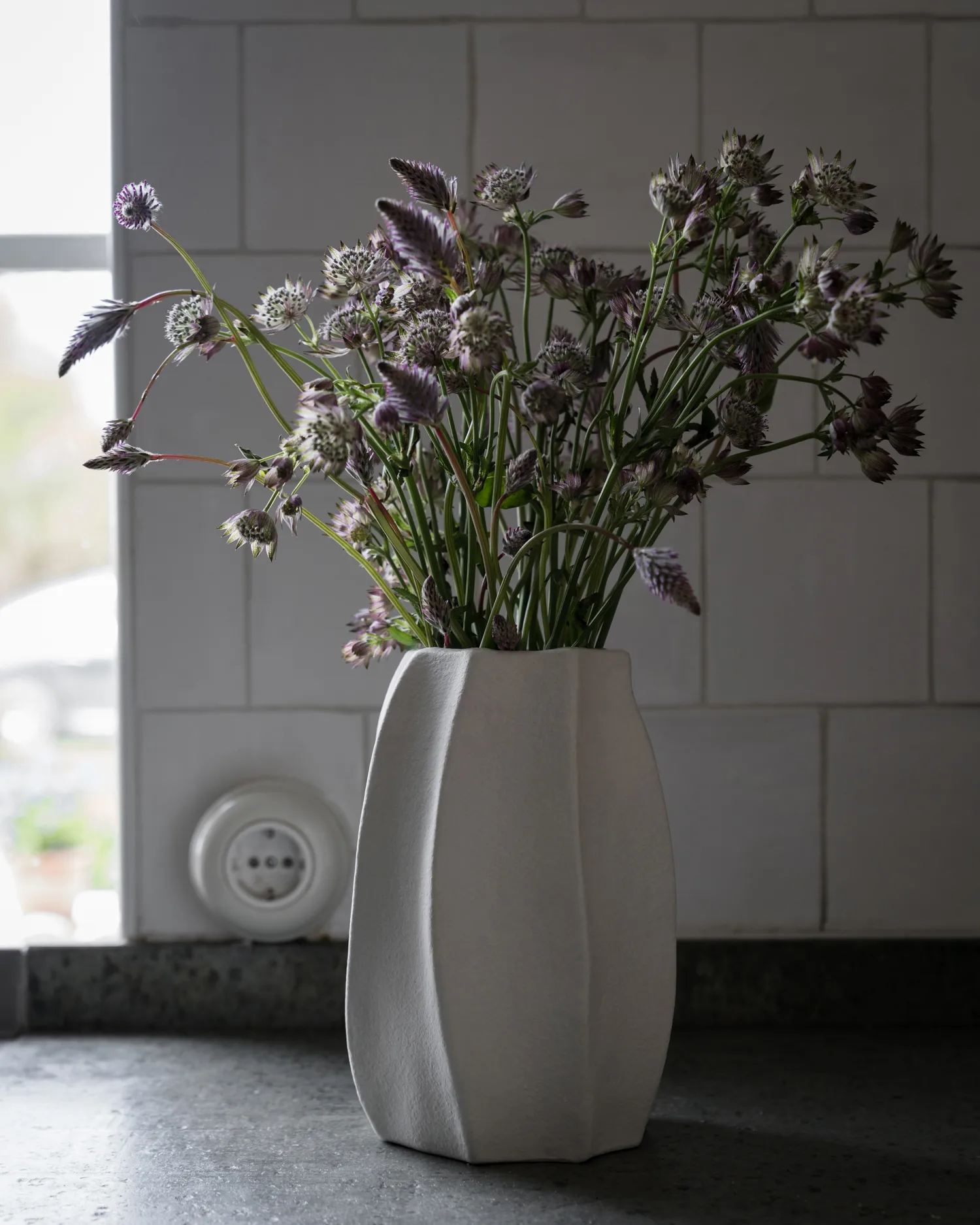 Vaso Ernst in gres Ø15x23 cm, Bianco naturale ERNST