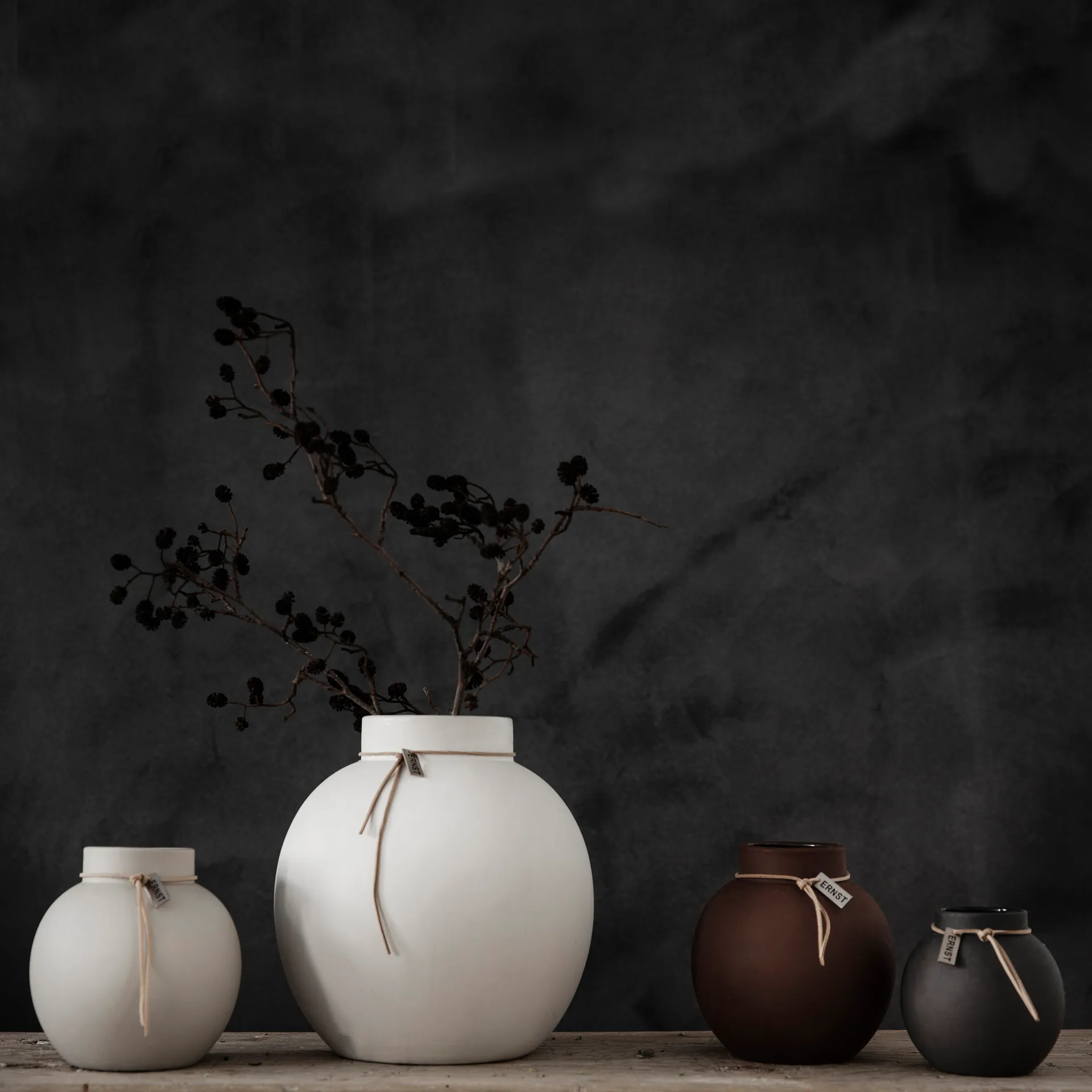Vaso Ernst in gres grigio scuro, 10 cm ERNST