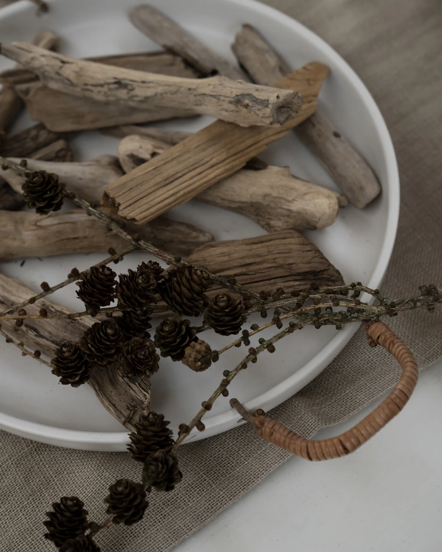 Vassoio Ernst con manico bianco, Ø 35 cm
​ ERNST