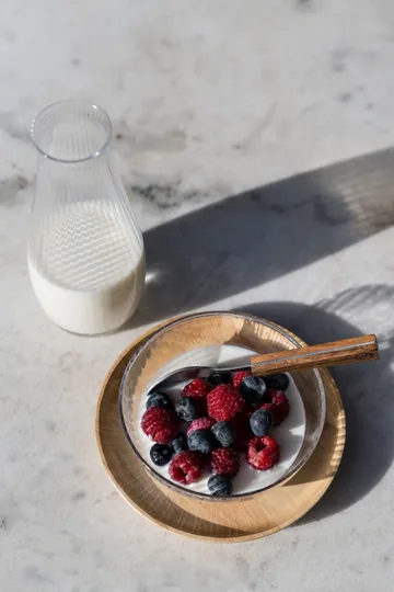 Vassoio in legno Ernst - Albero della gomma, Ø16,5 cm - ERNST