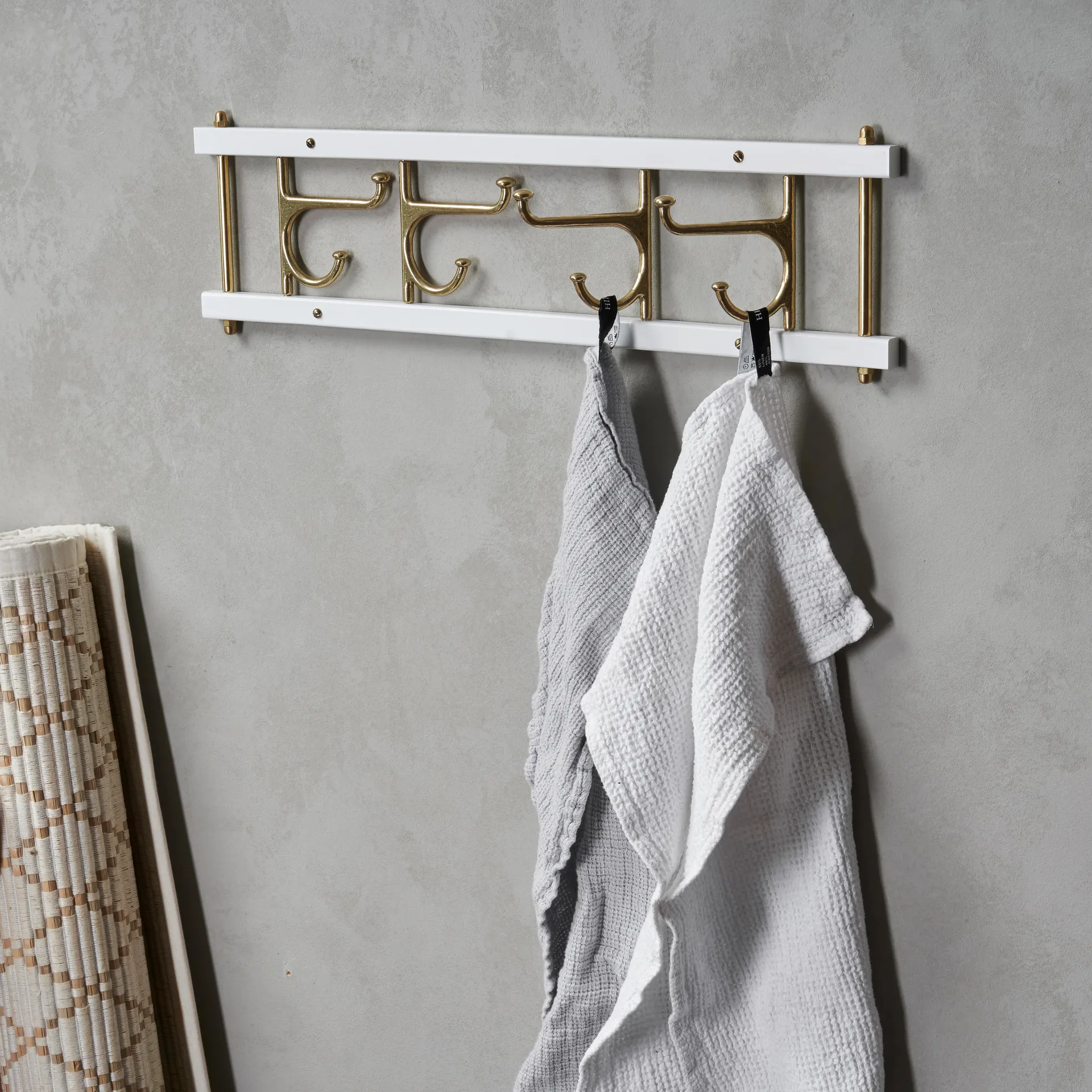 Appendiabiti Dekorativ Maxi 4, bianco - ottone Essem Design