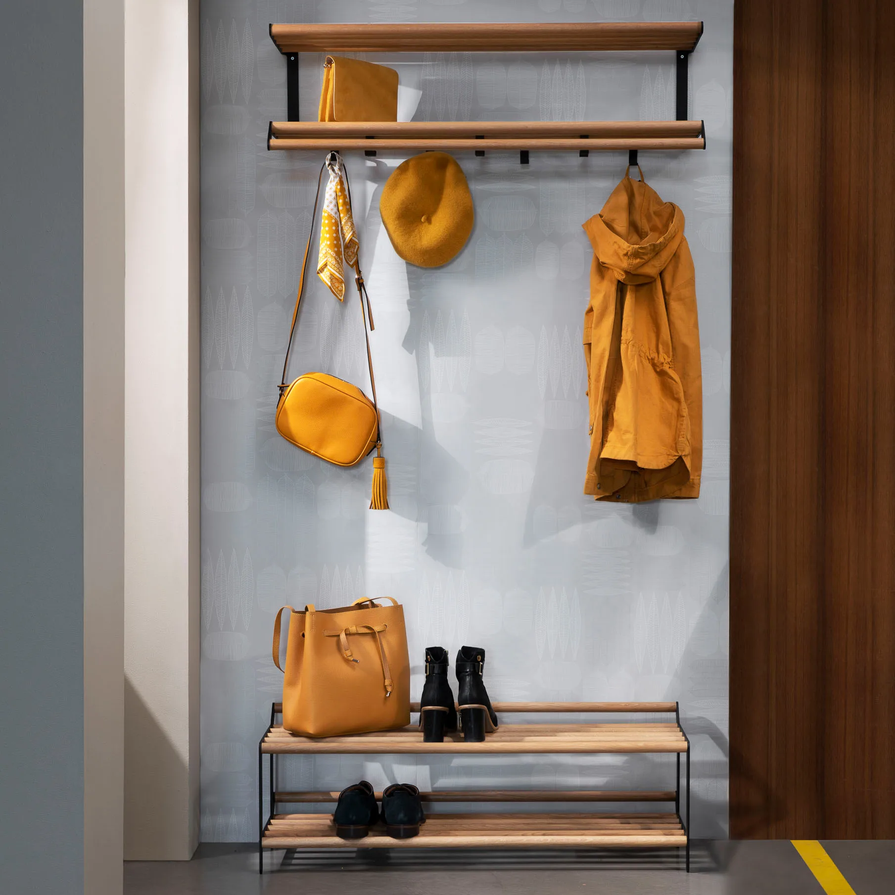 Cappelliera Tamburine 60 cm, rovere-nero Essem Design