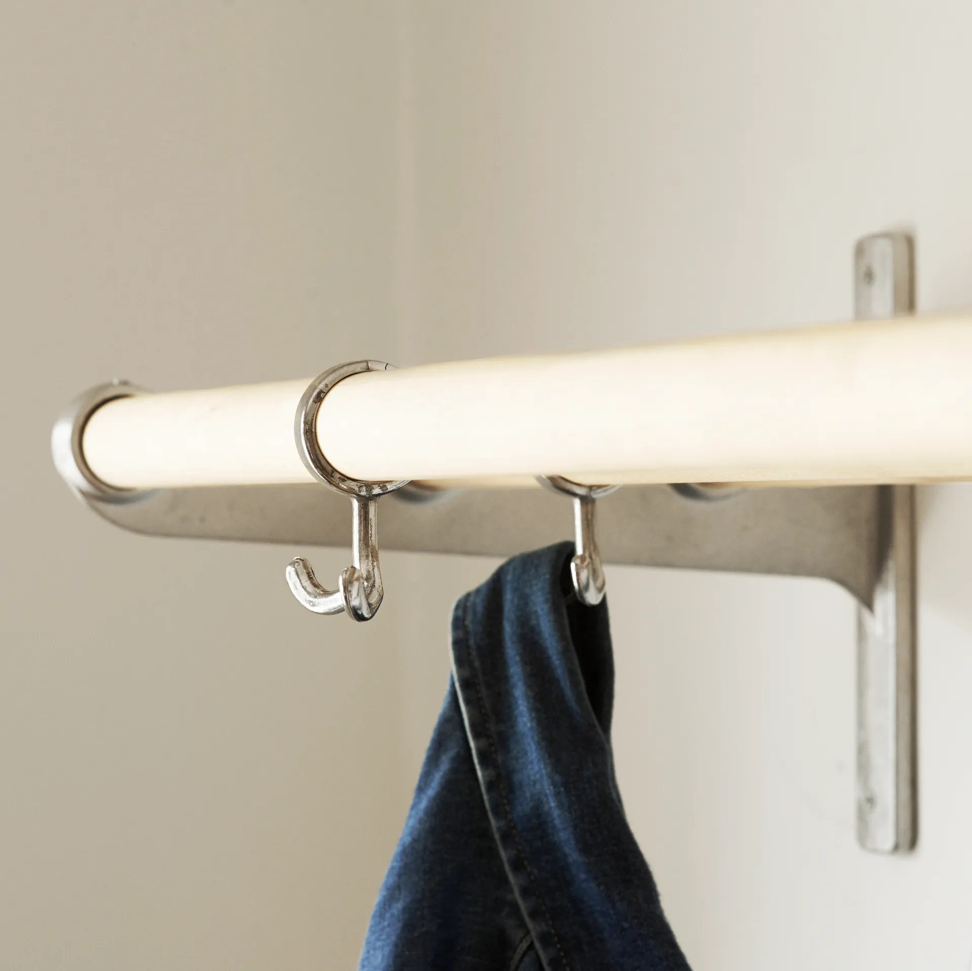 Gancio Nostalgi confezione da 2, alluminio Essem Design