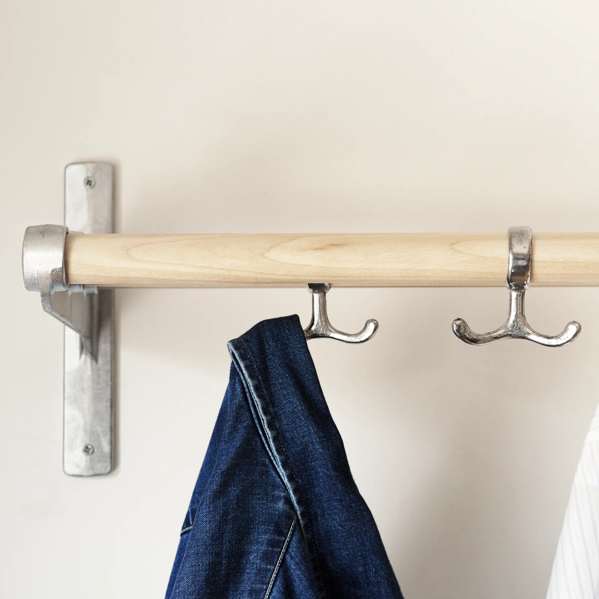 Gancio Nostalgi confezione da 2, alluminio Essem Design