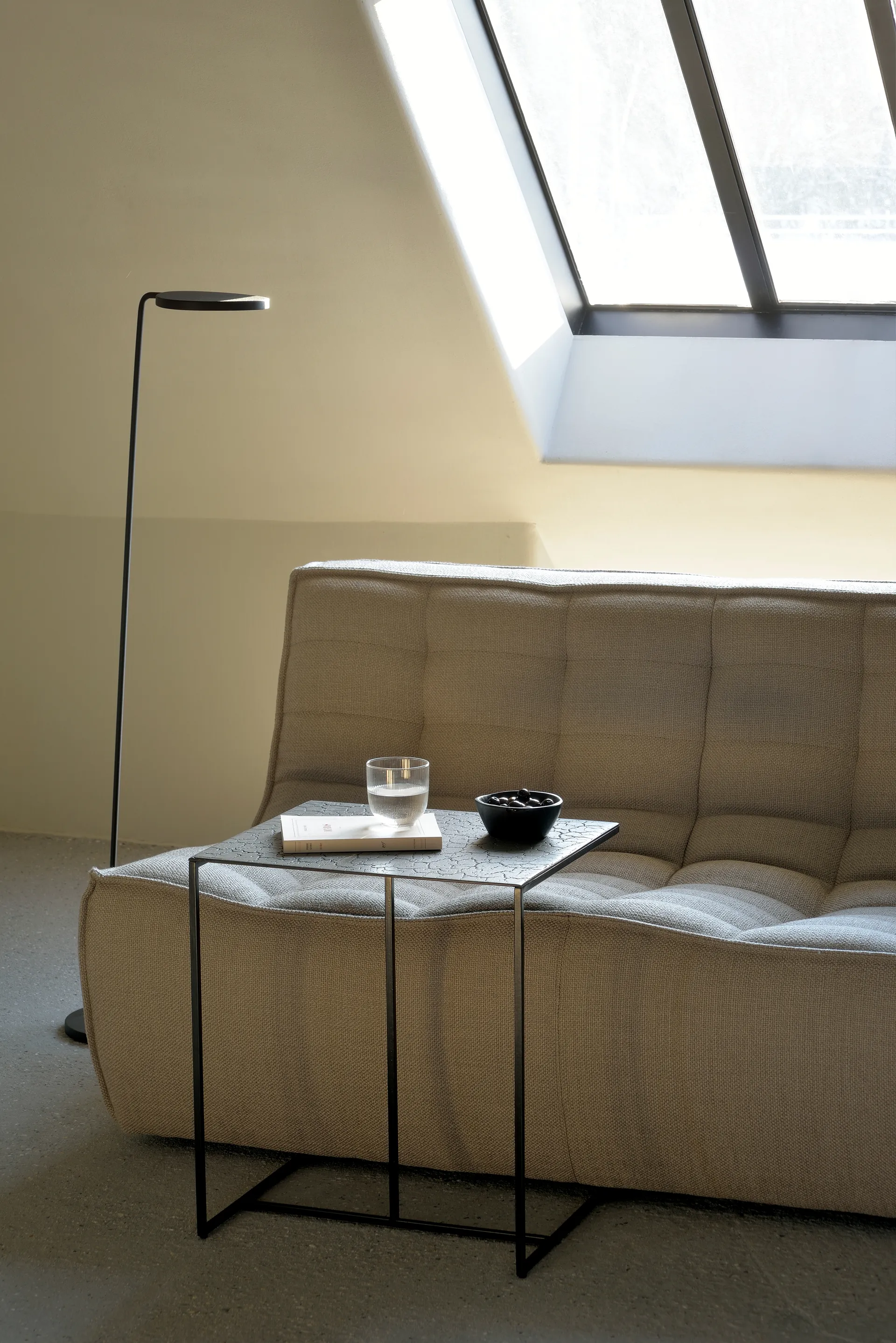 Divano modulare ad angolo N701 con angolo arrotondato, tessuto Beige, 301x171 cm,  Ethnicraft