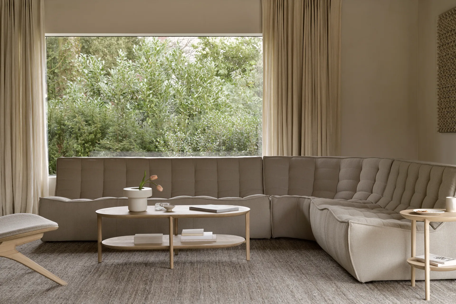 Divano modulare angolare N701 con angolo dritto, tessuto Ecru Beige, 301x231 cm Ethnicraft