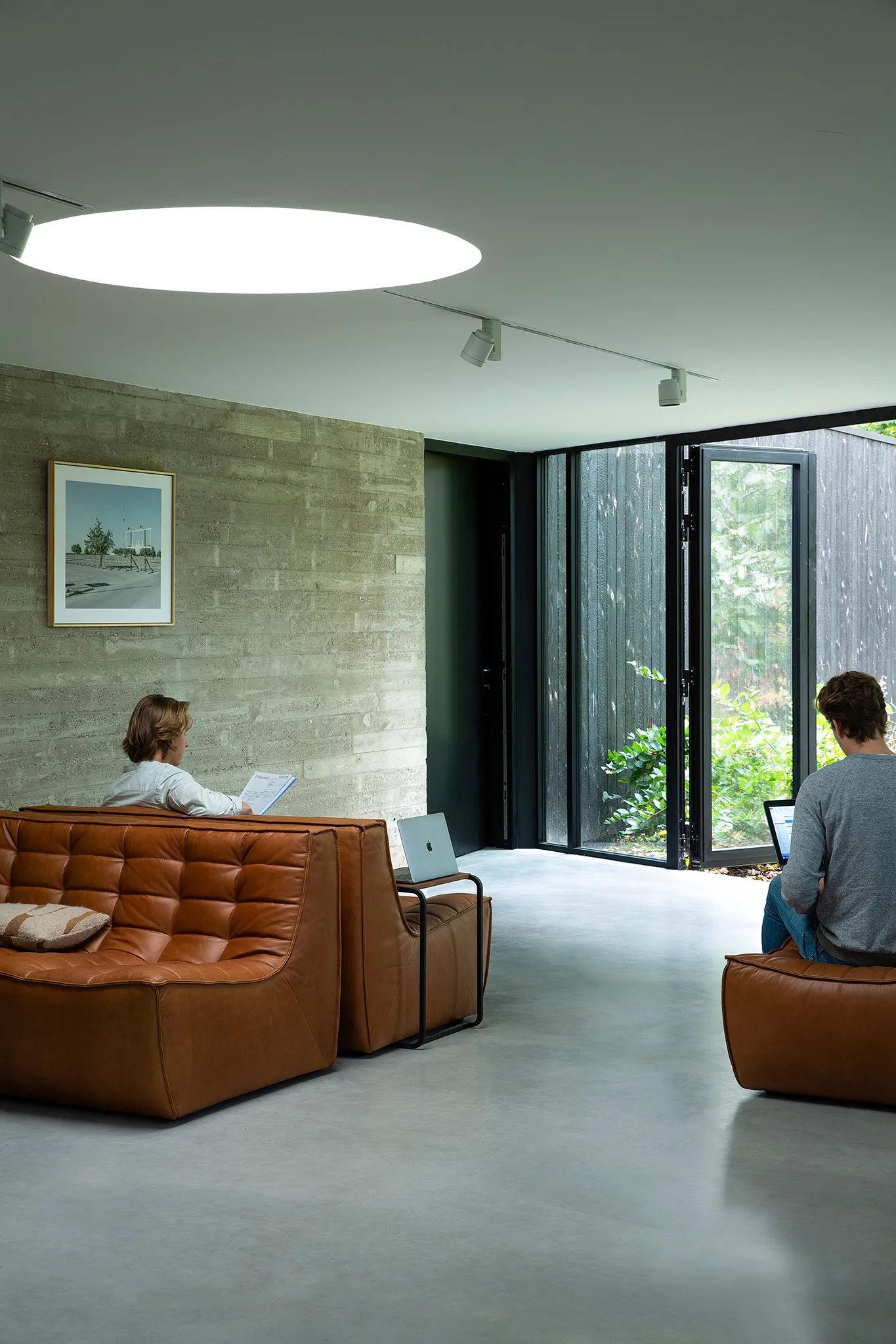 Divano N701 a 2 posti, Pelle old saddle brown Ethnicraft