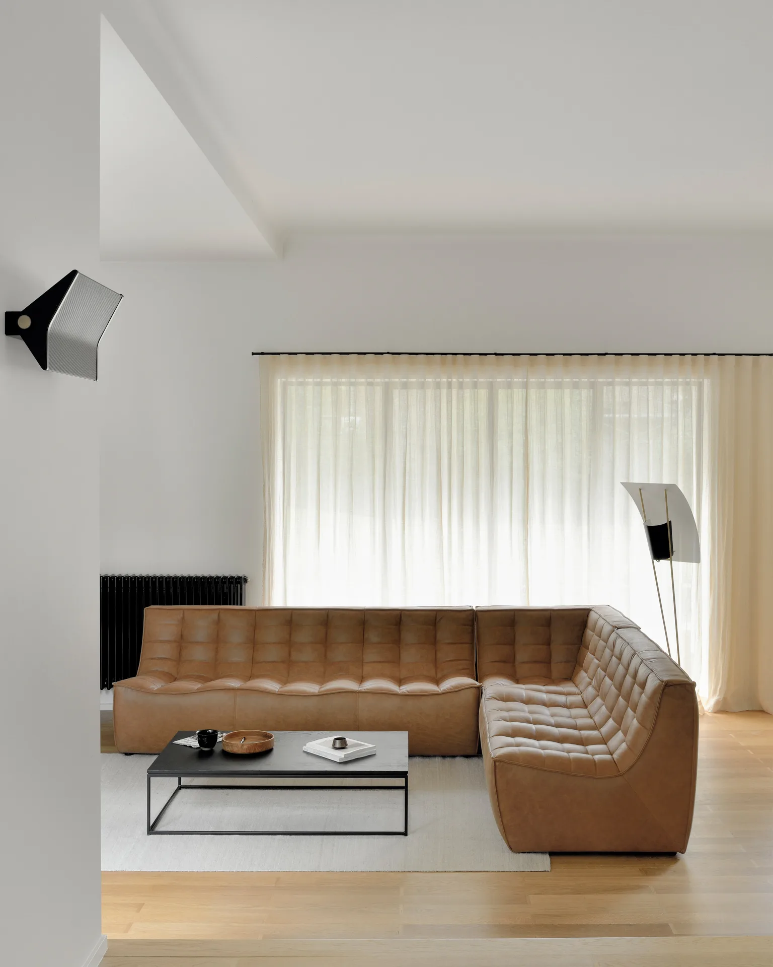 Divano N701 a 3 posti, Pelle old saddle Ethnicraft