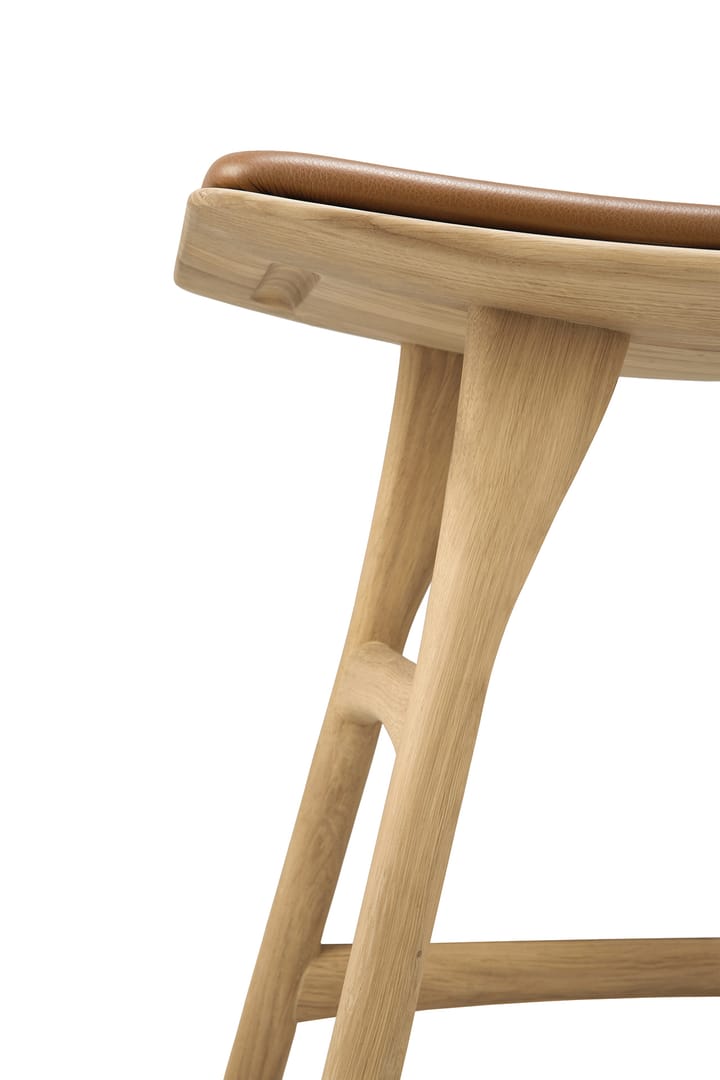 Poggiapiedi Osso 48x50 cm, Rovere laccato Ethnicraft