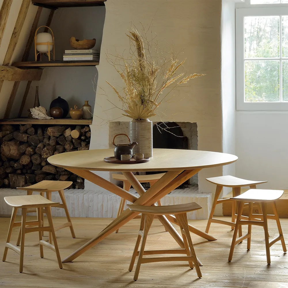 Poggiapiedi Osso 48x50 cm, Rovere oliato a cera dura Ethnicraft