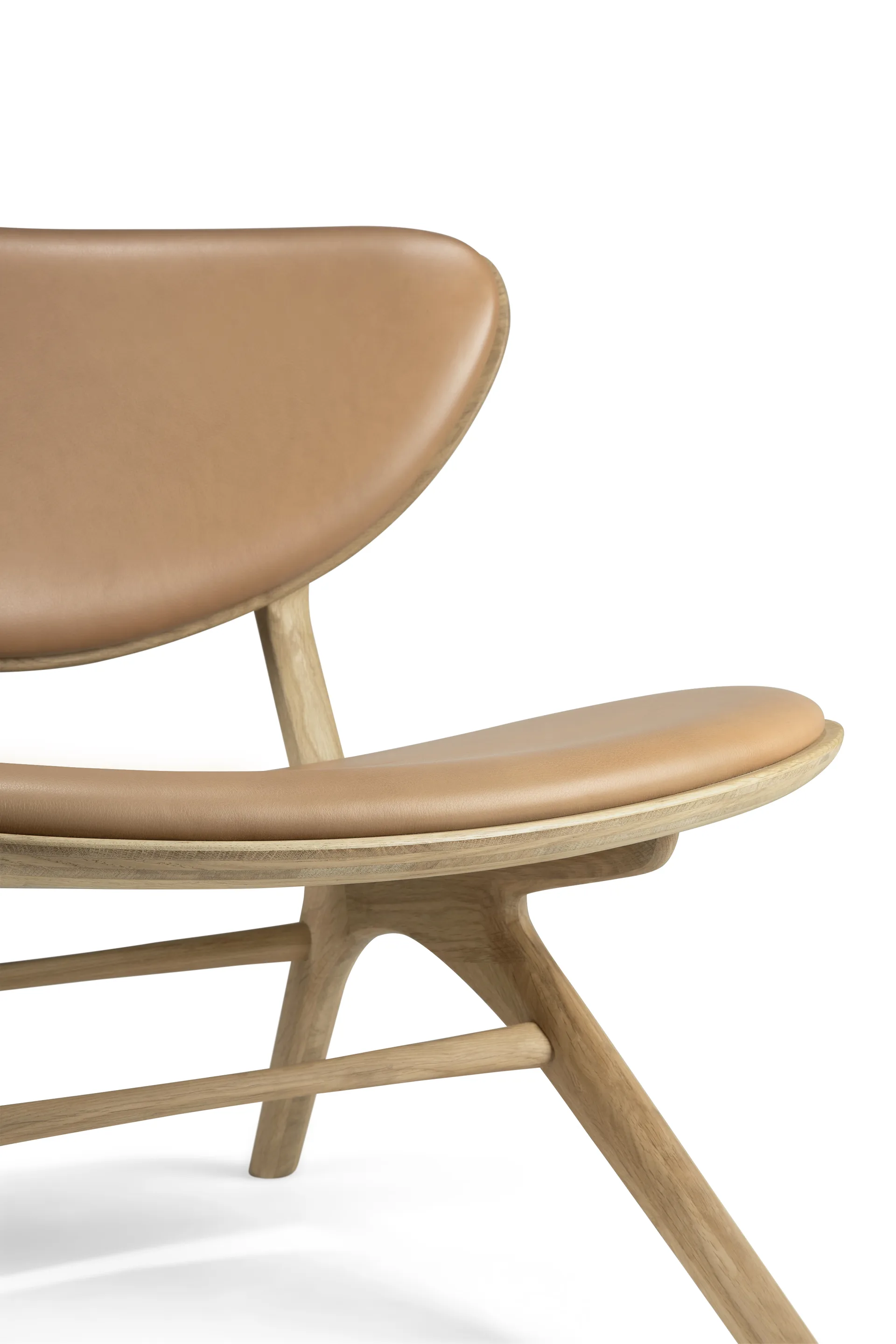 Poltrona lounge Eye, Rovere laccato-pelle Sienna Ethnicraft