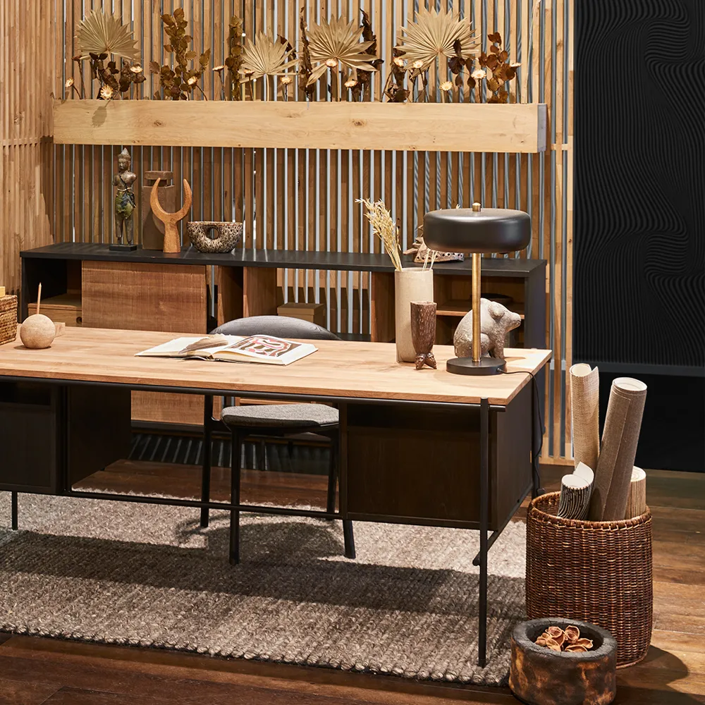 Scrivania Oscar con cassetti, Teak-gambe in metallo nero Ethnicraft