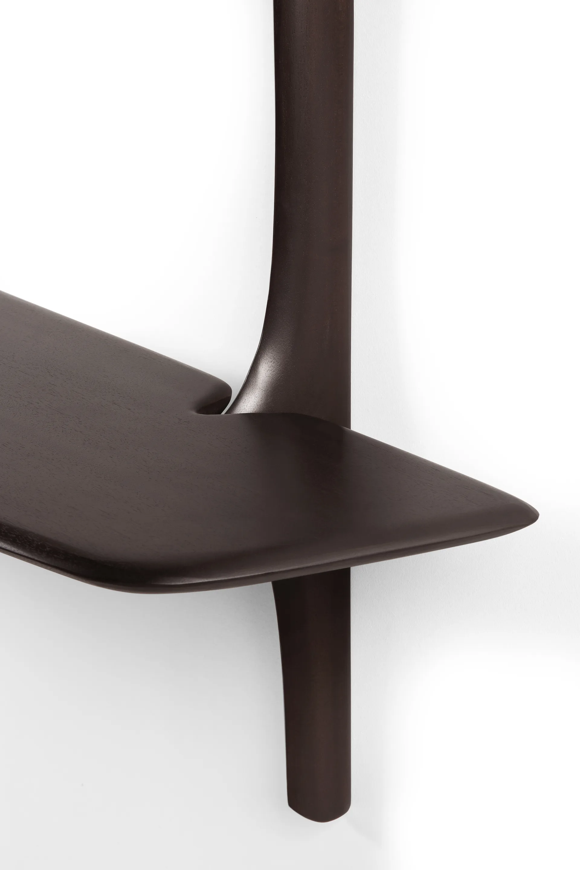 Scultura Organic 22 cm, Mogano verniciato Ethnicraft