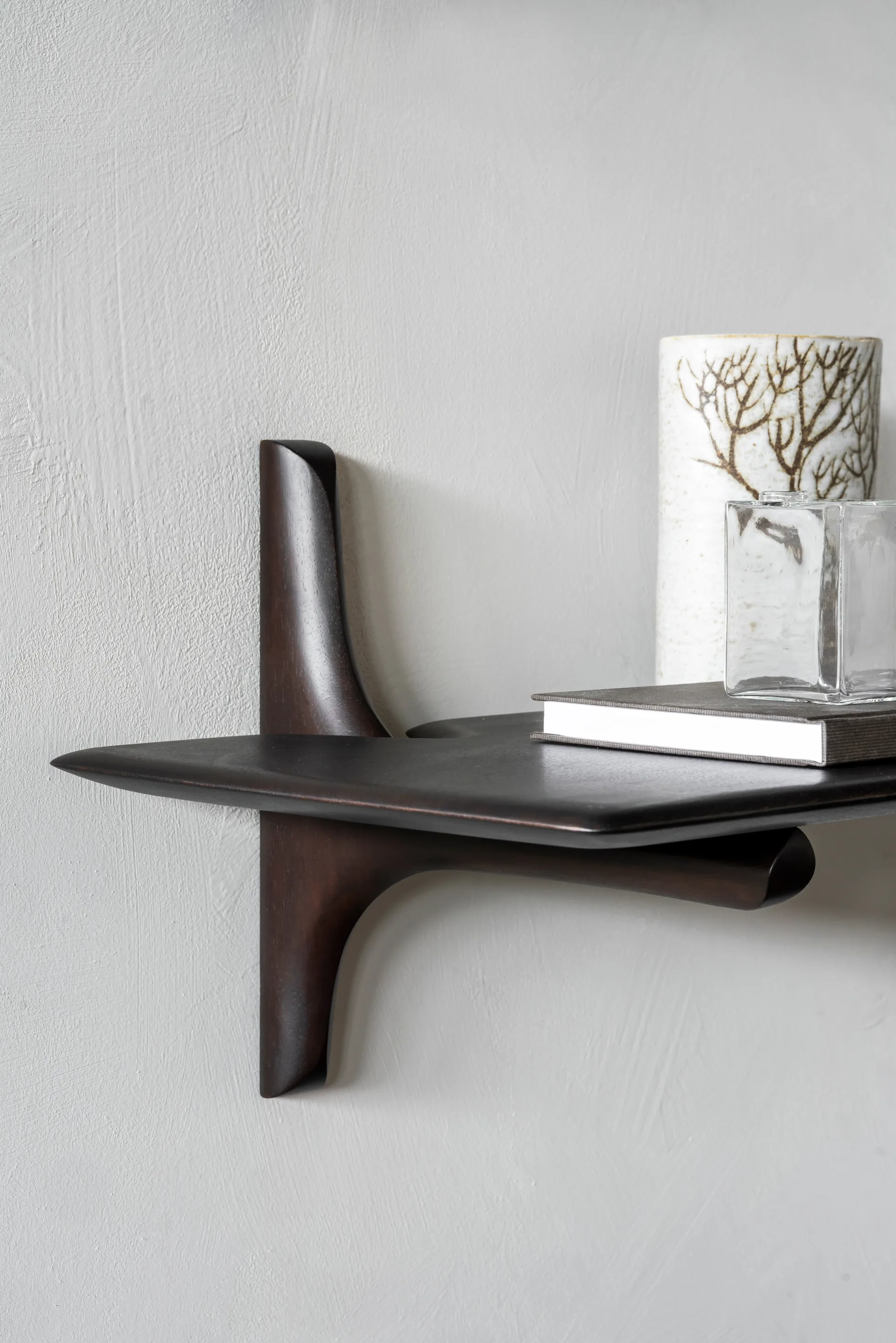 Scultura Organic 22 cm, Mogano verniciato Ethnicraft