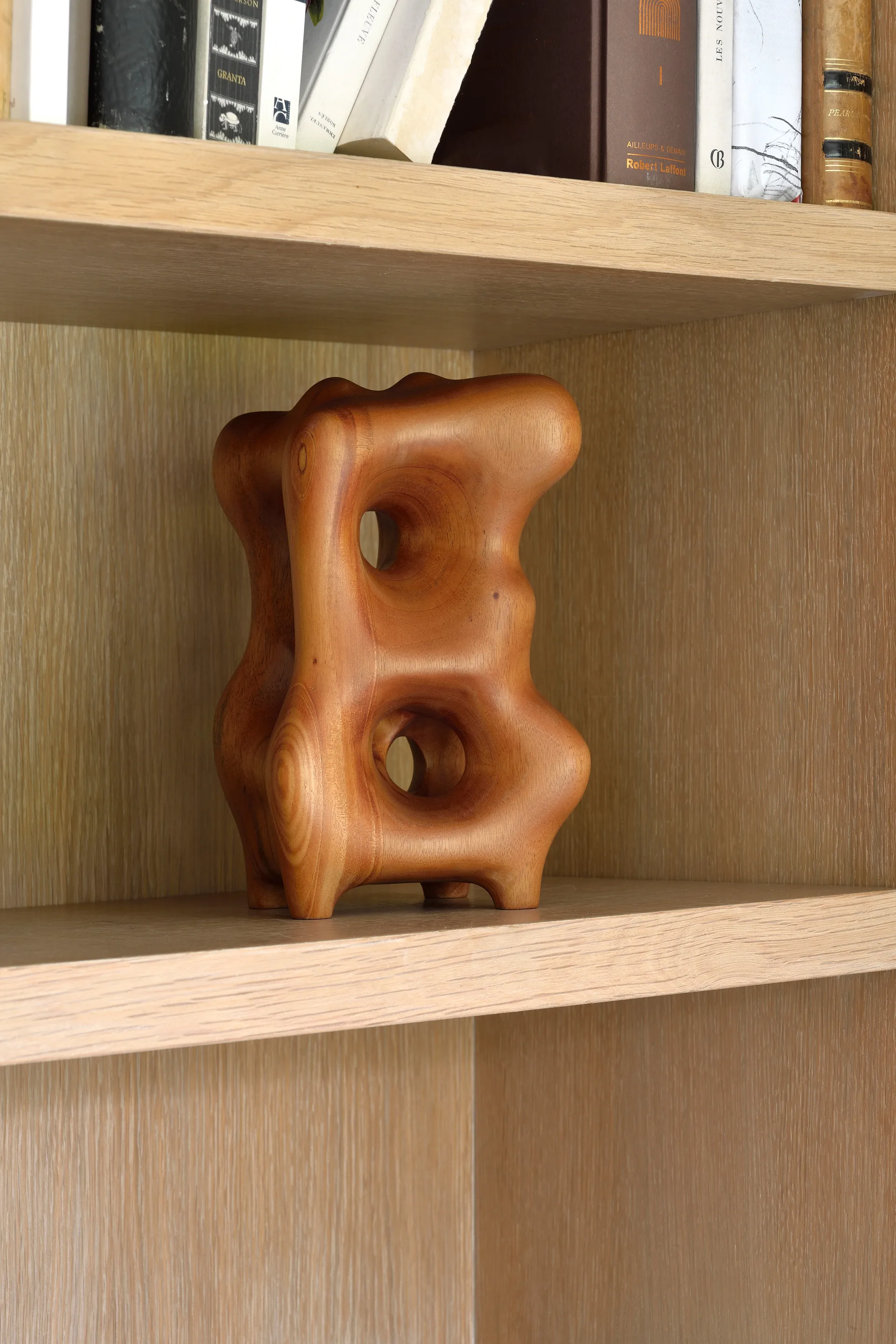 Scultura Organic 22 cm, Mogano verniciato Ethnicraft