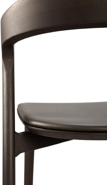 Sedia Bok con seduta in pelle - Rovere tinto marrone-pelle scura - Ethnicraft