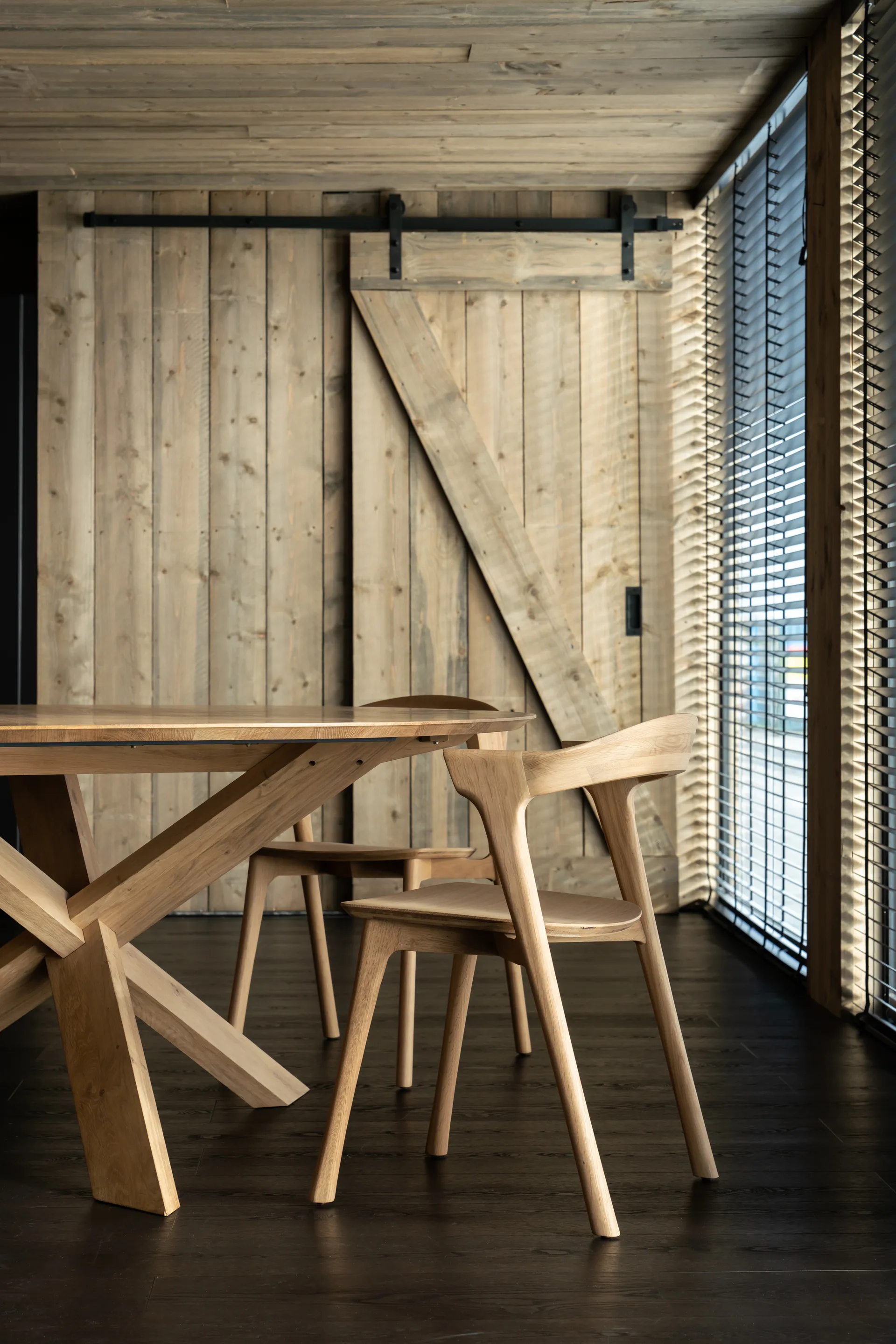 Sedia Bok, Rovere oliato a cera dura Ethnicraft