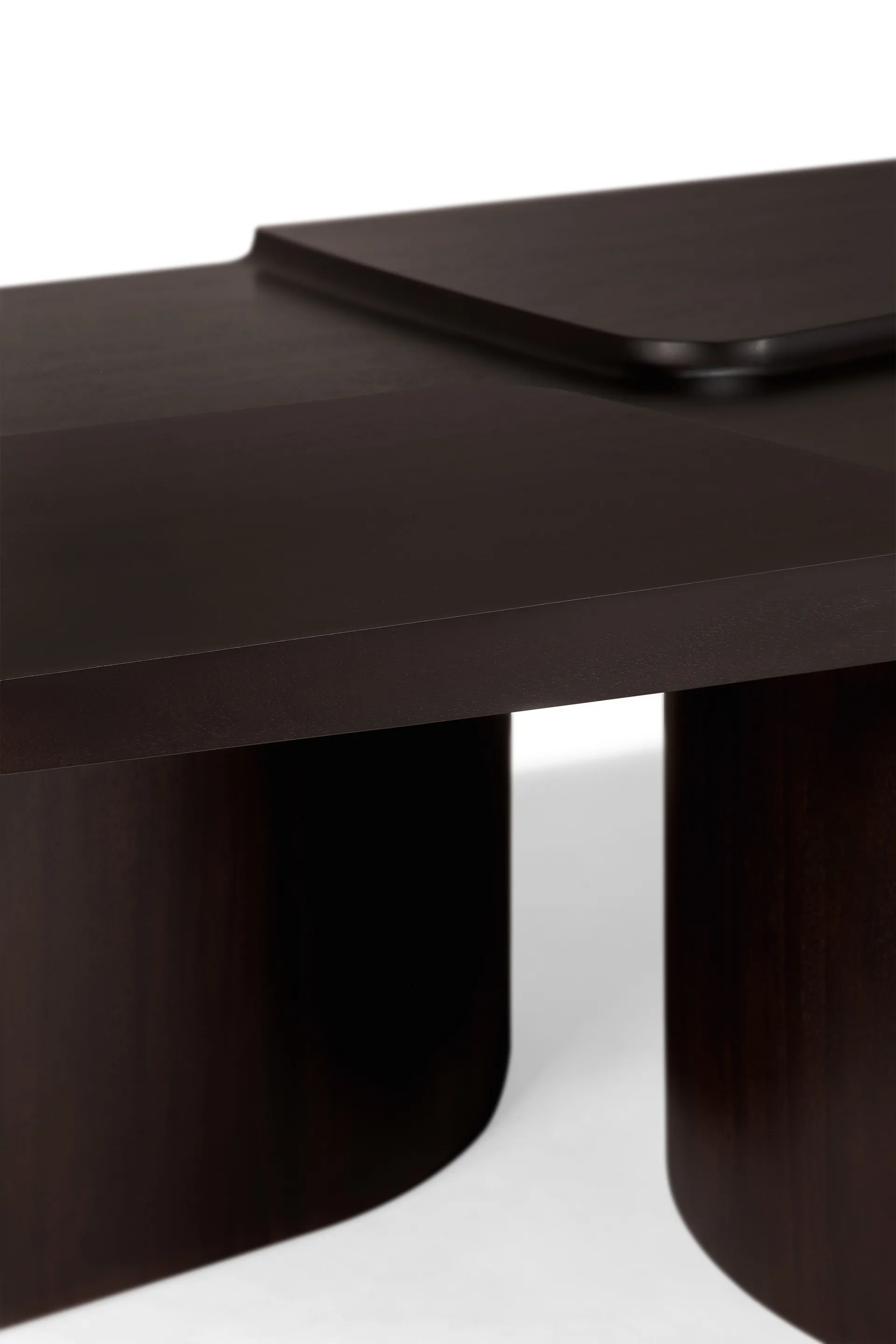 Tavolino Brutalist, Rose brown mahogany, 143x75 cm Ethnicraft