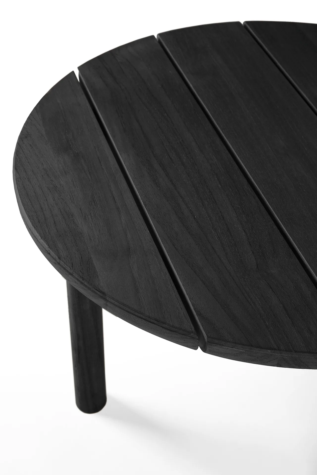 Tavolino da esterno Quatro in teak tinto nero, Ø95 cm Ethnicraft