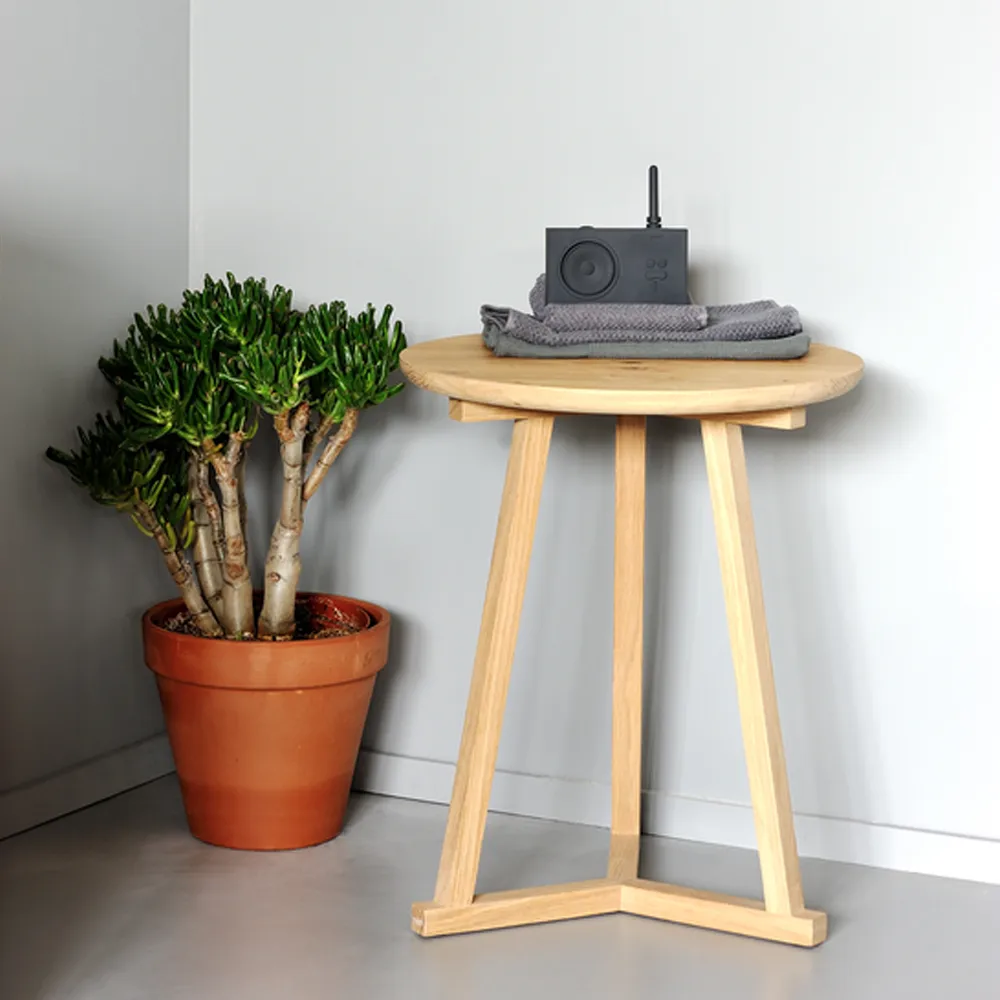Tavolino Tripod , Quercia nera small 56x46 cm Ethnicraft
