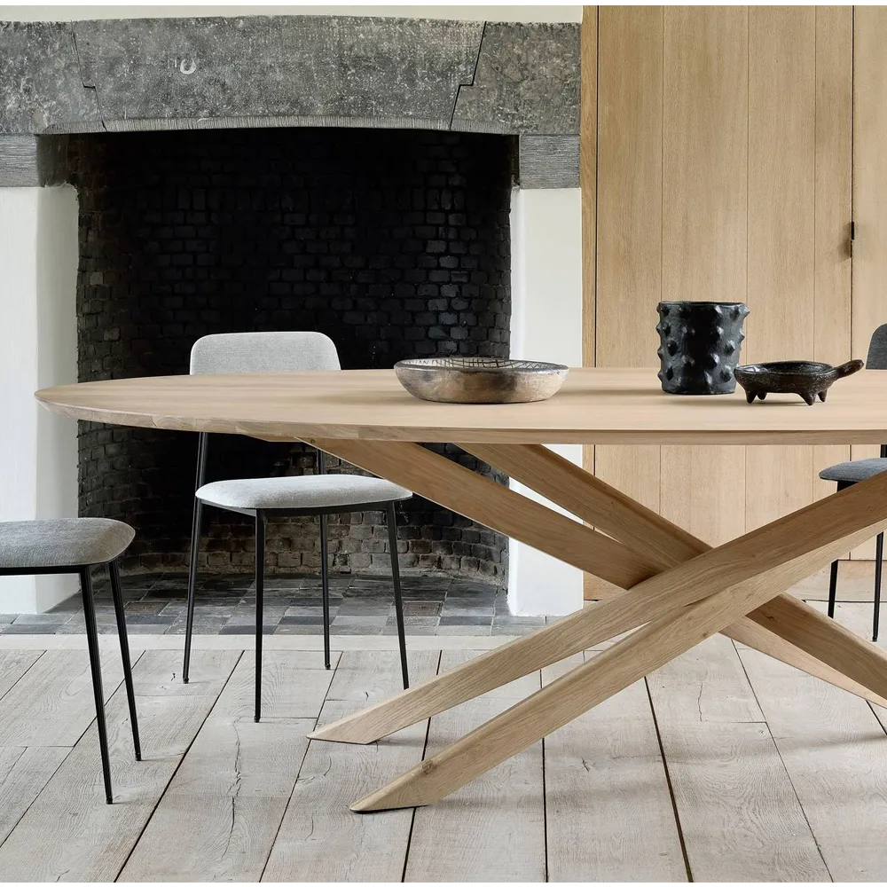 Tavolo da pranzo ovale Mikado, Rovere oliato a cera dura Ethnicraft