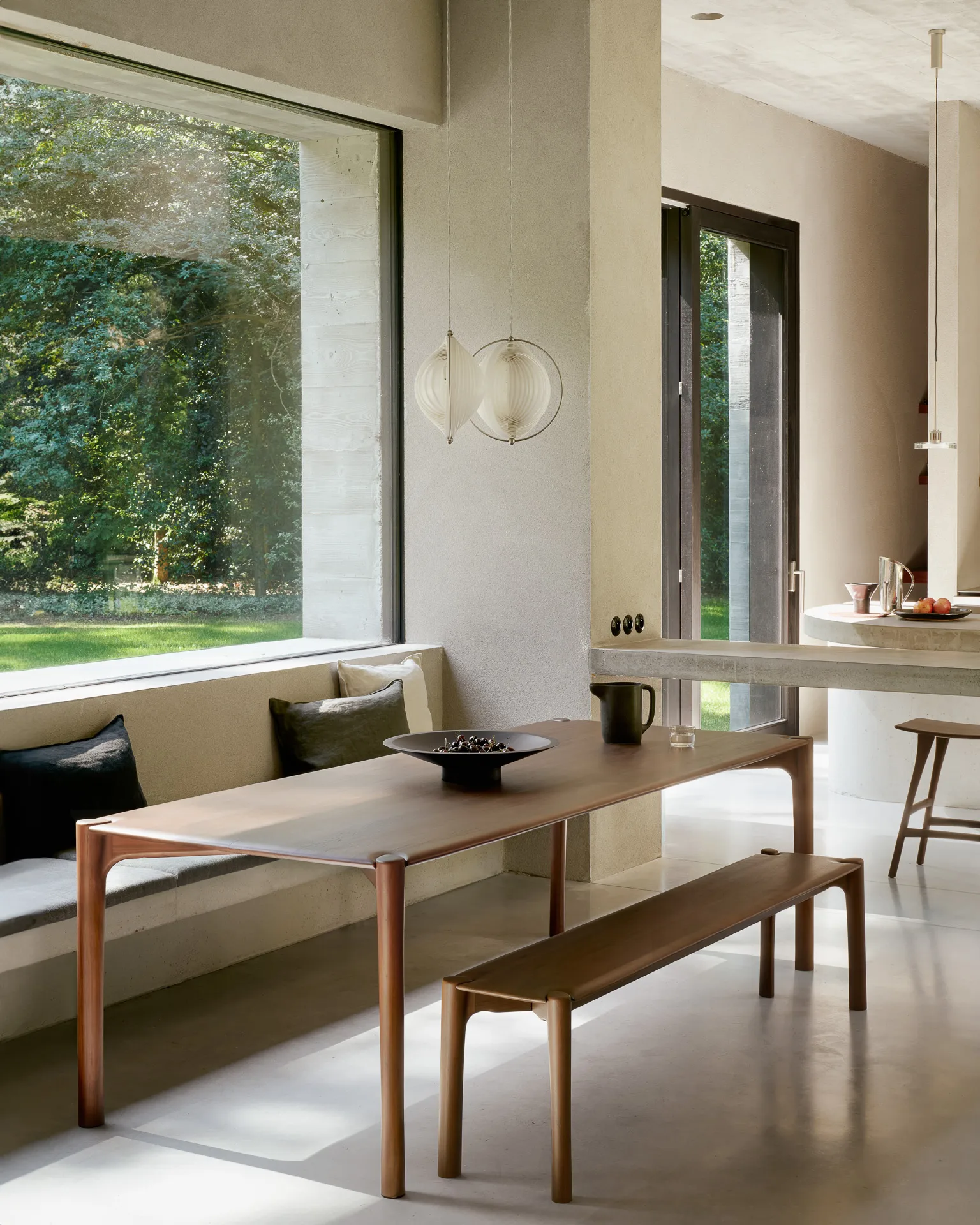 Tavolo PI, Teak verniciato marrone, 240x100 cm Ethnicraft