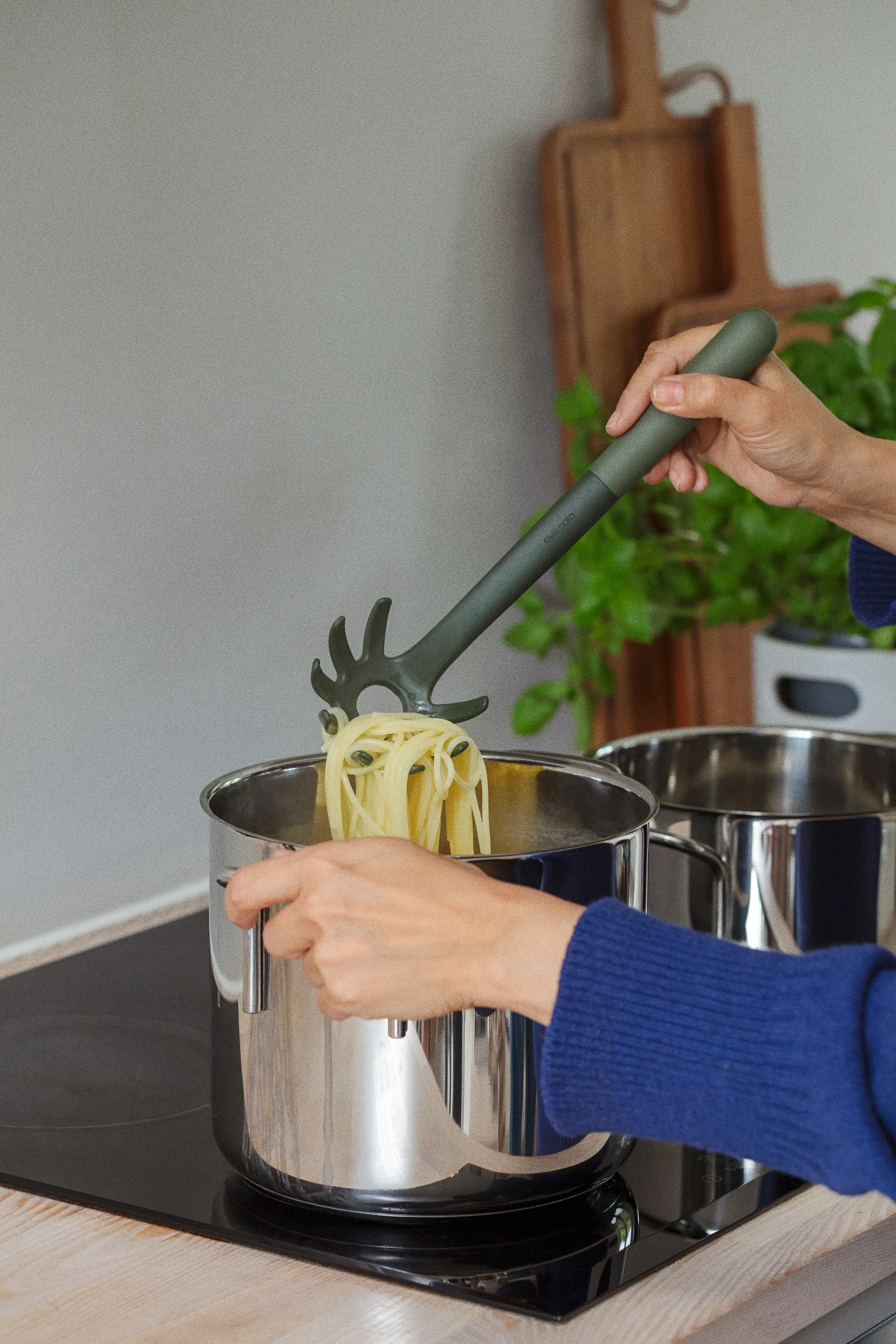 Green tools pinza per pasta, Verde Eva Solo