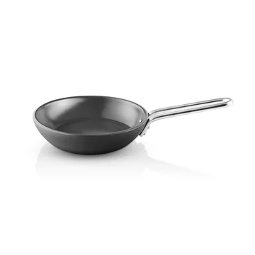 Padella antiaderente Professional Laser Titanium Slip-Let - Nero, Ø20 cm - Eva Solo