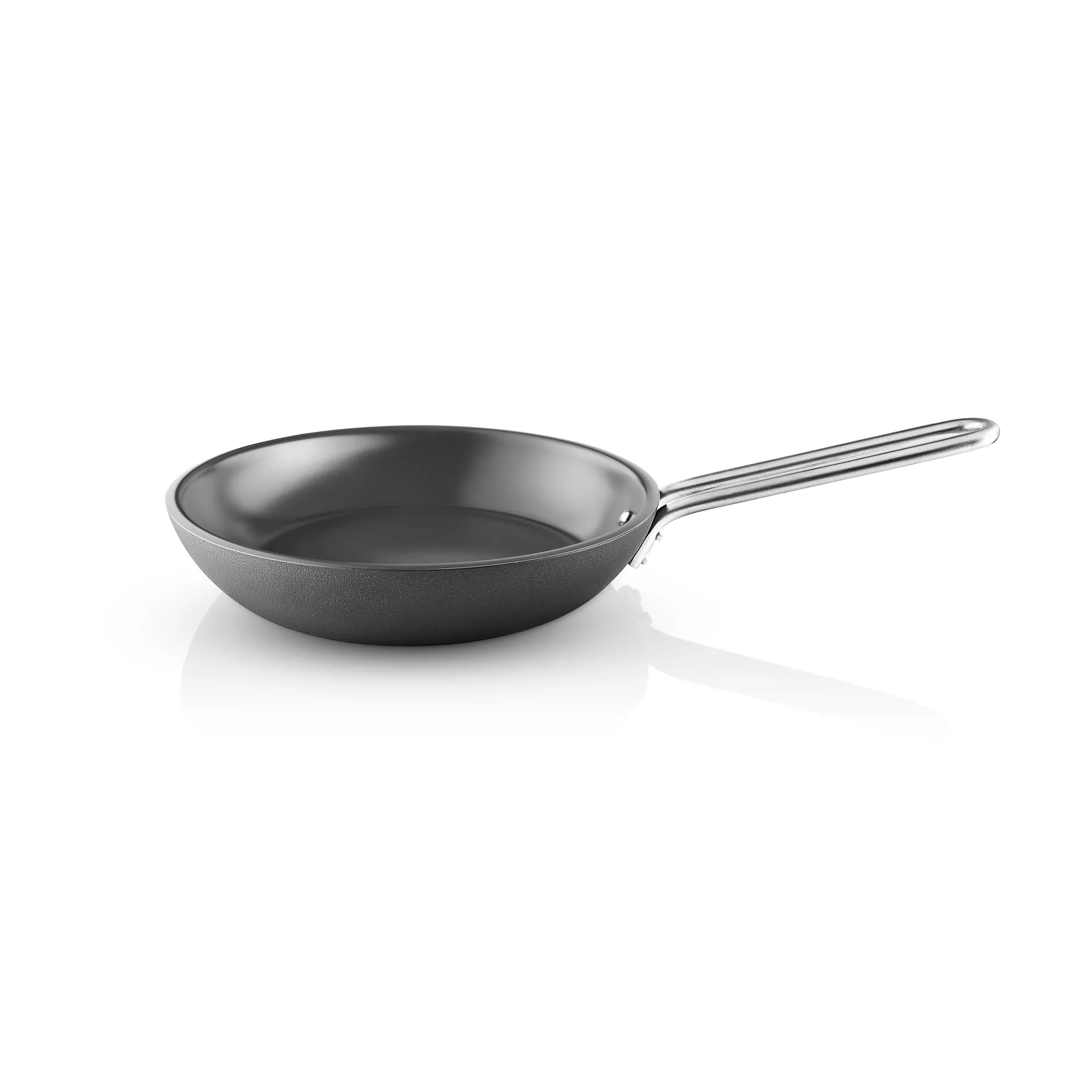 Padella antiaderente Professional Laser Titanium Slip-Let, Nero, Ø24 cm Eva Solo