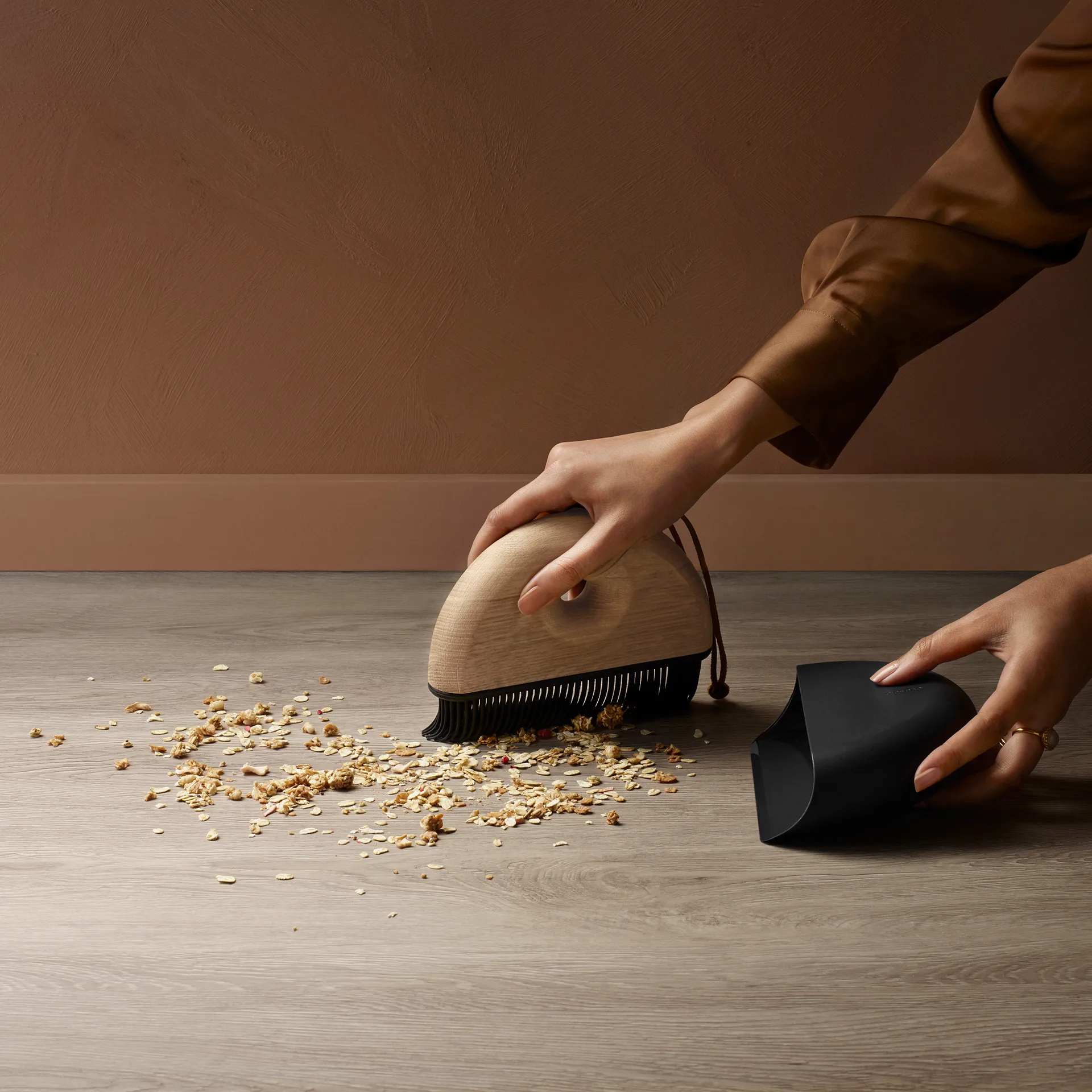 Set scopa e paletta Sweep, graw Eva Solo