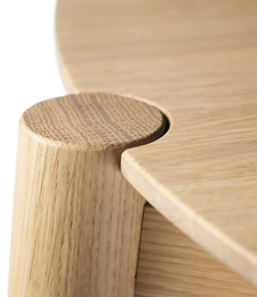 Tavolino da salotto Søs D102 Ø55 cm, Rovere naturale laccato FDB Møbler
