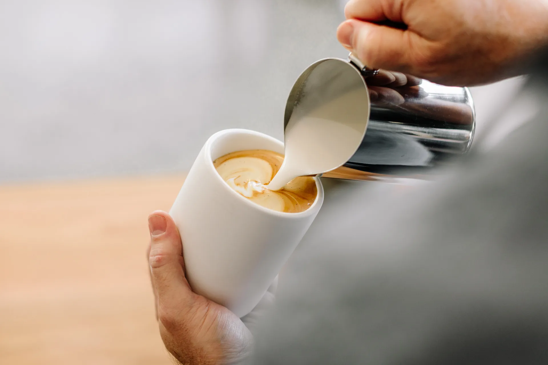 Tazza da caffelatte Monty Milk Arts 32,5 cl, Bianco Fellow